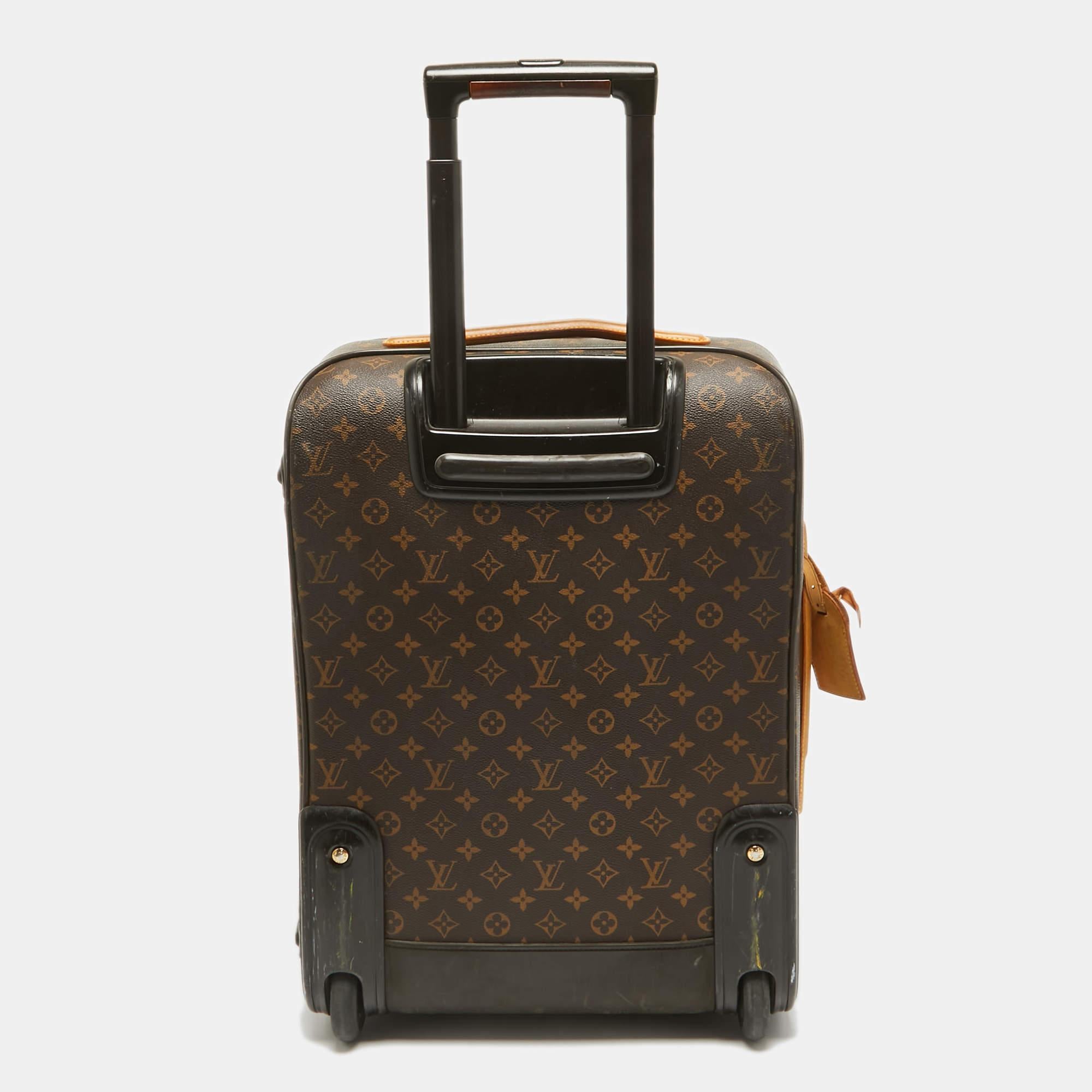Louis Vuitton Monogram Canvas Business Pegase 55 Gepäckstücke aus Segeltuch im Zustand „Gut“ im Angebot in Dubai, Al Qouz 2