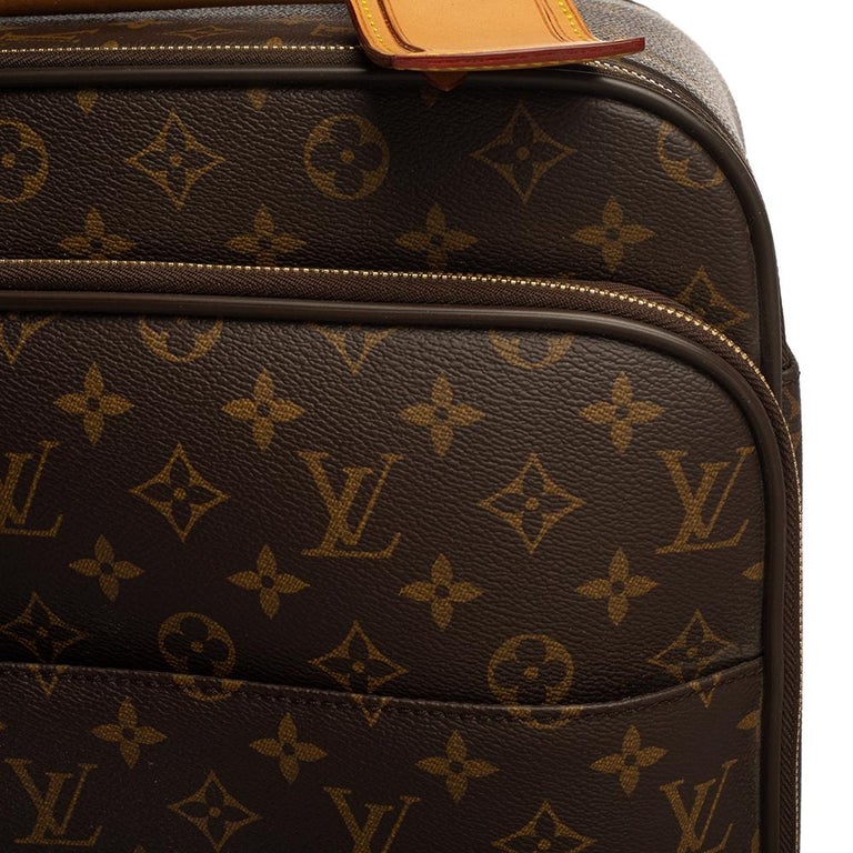 Sold at Auction: A Louis Vuitton Pegase 50 Canvas Cabin/Travel Case. The  chocolate brown canvas material with monogra