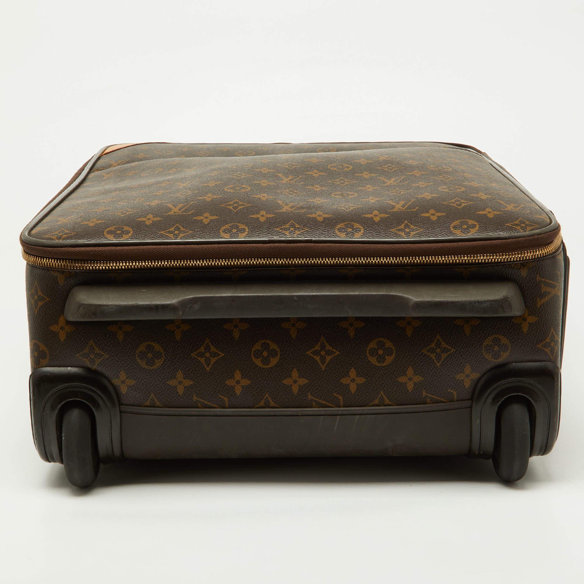 Monogrammiertes Canvas Business Pegase Legere 55 Gepäckstücke von Louis Vuitton im Angebot 14