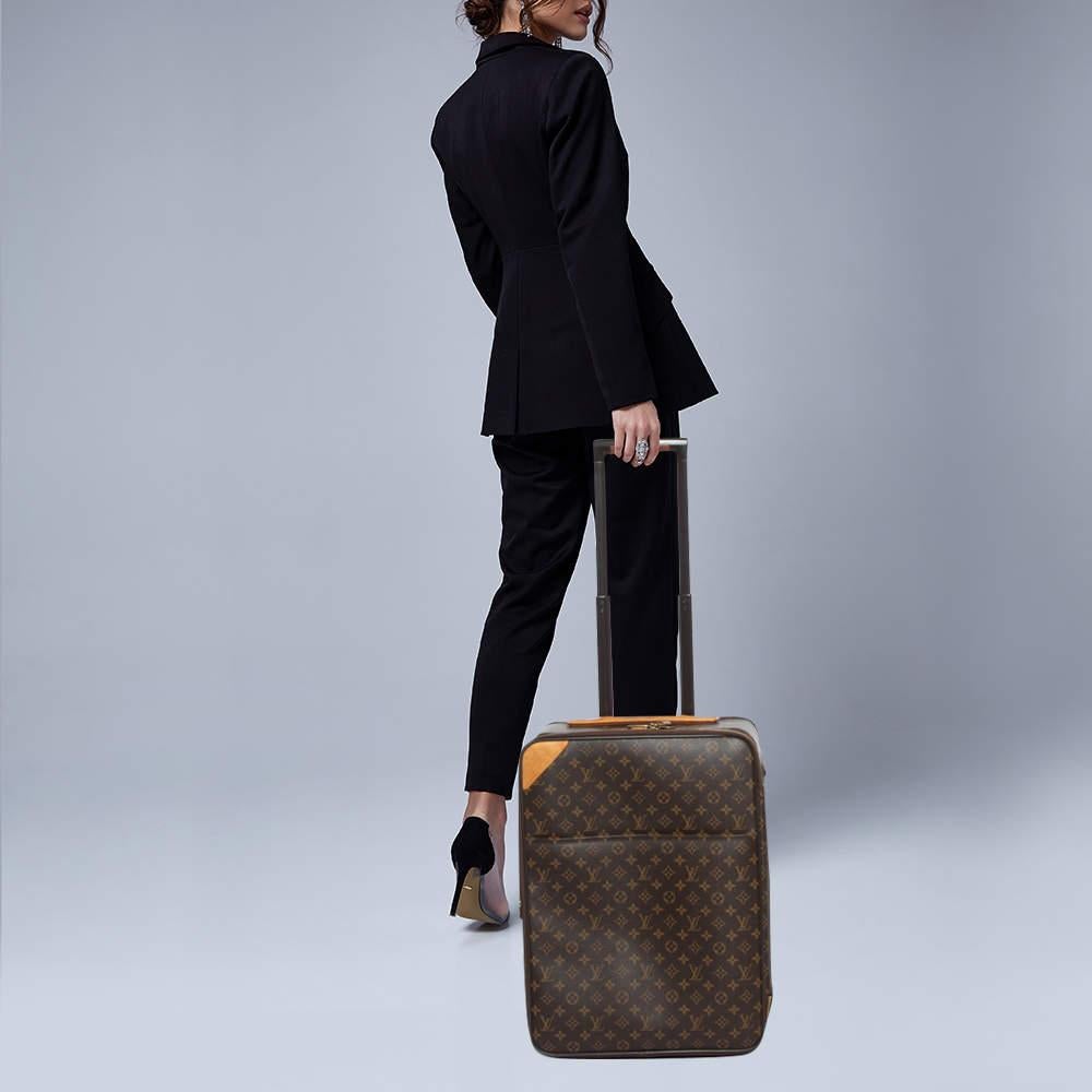 Louis Vuitton Monogram Canvas Business Pegase Legere 55 Luggage In Fair Condition In Dubai, Al Qouz 2