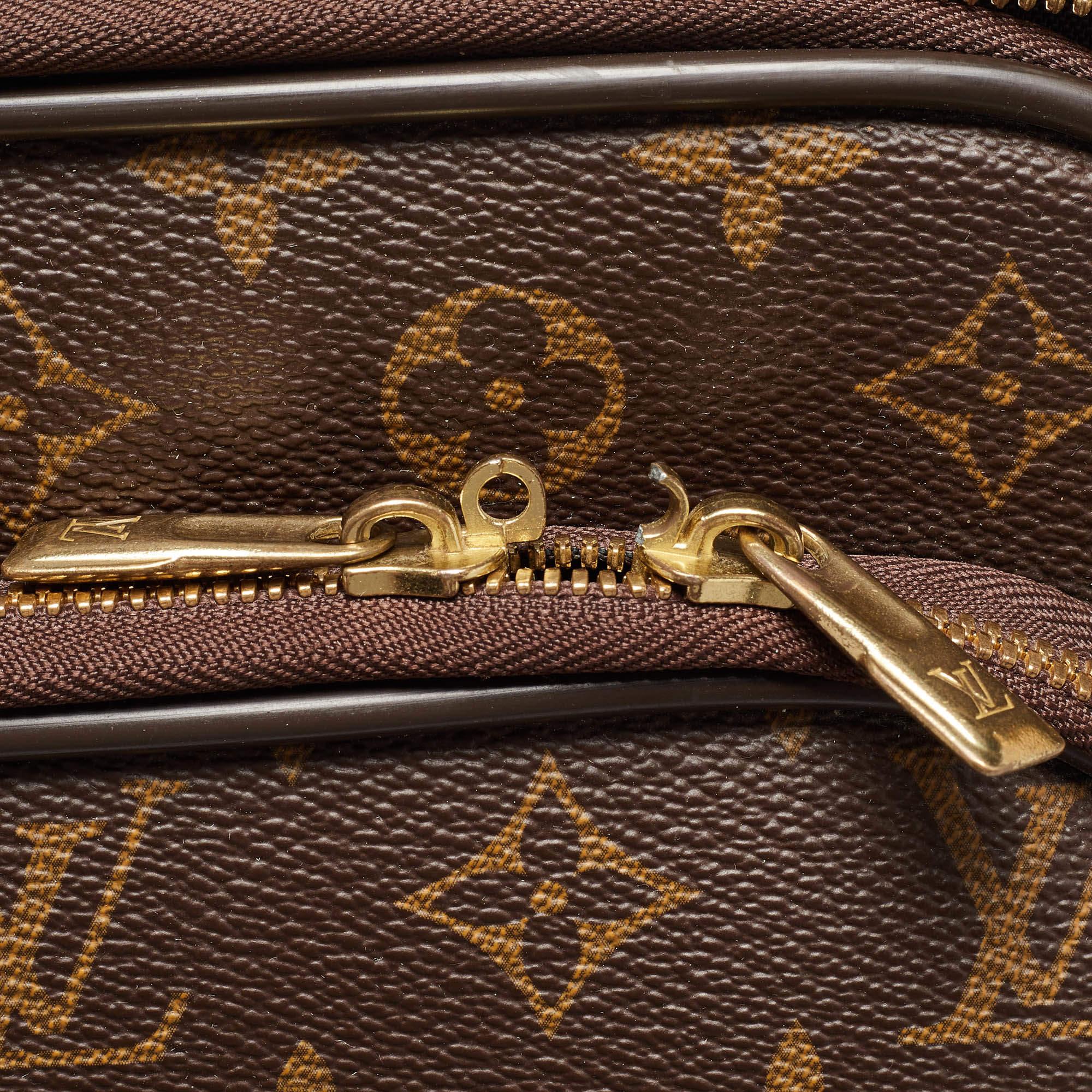 Sac à main Louis Vuitton Business Pegase Legere 55 en toile avec monogramme en vente 1