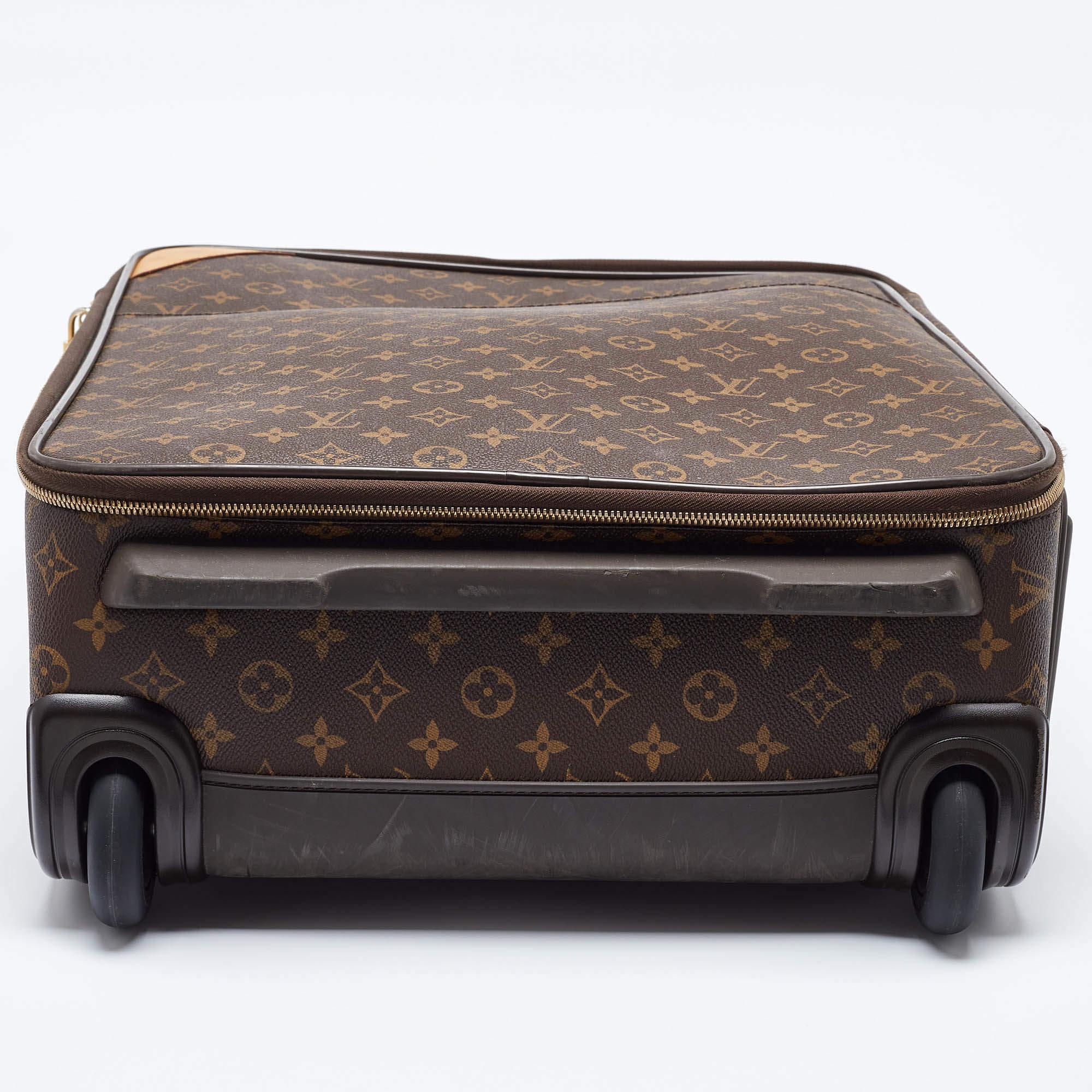 Monogrammiertes Canvas Business Pegase Legere 55 Gepäckstücke von Louis Vuitton im Angebot 4