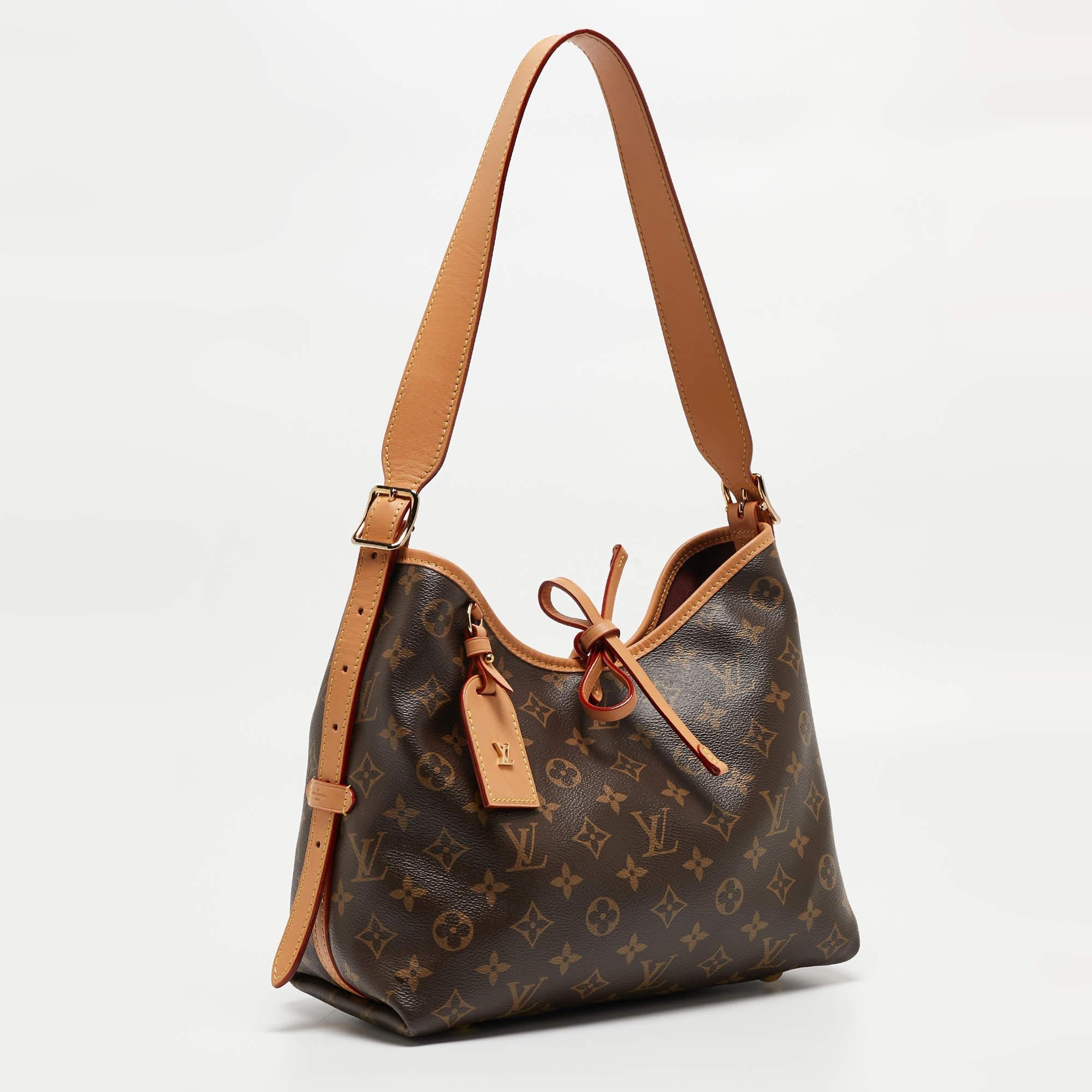 Louis Vuitton Monogram Canvas CarryAll PM Bag In Excellent Condition In Dubai, Al Qouz 2