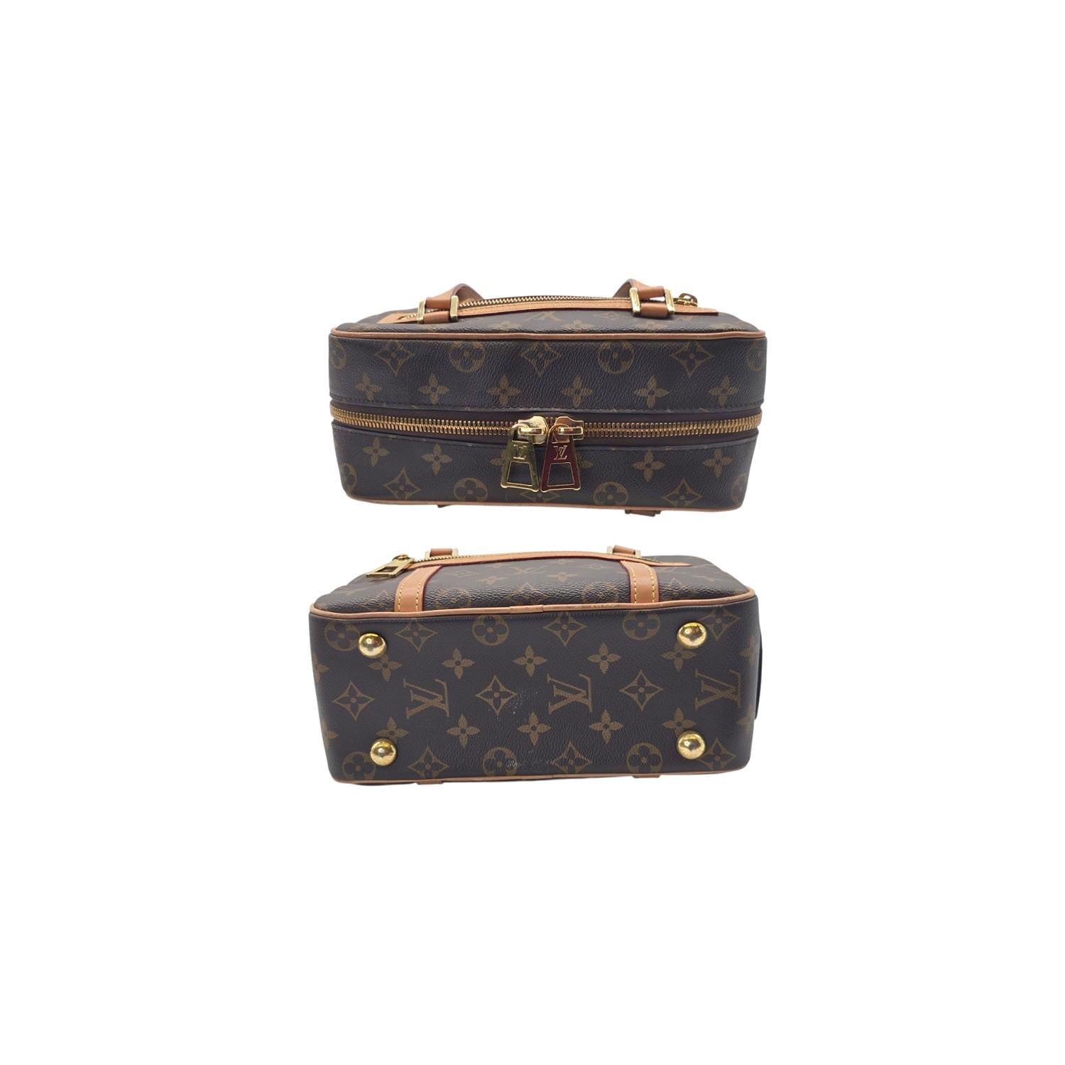 Louis Vuitton Monogram Canvas Cite Tasche NM im Angebot 1