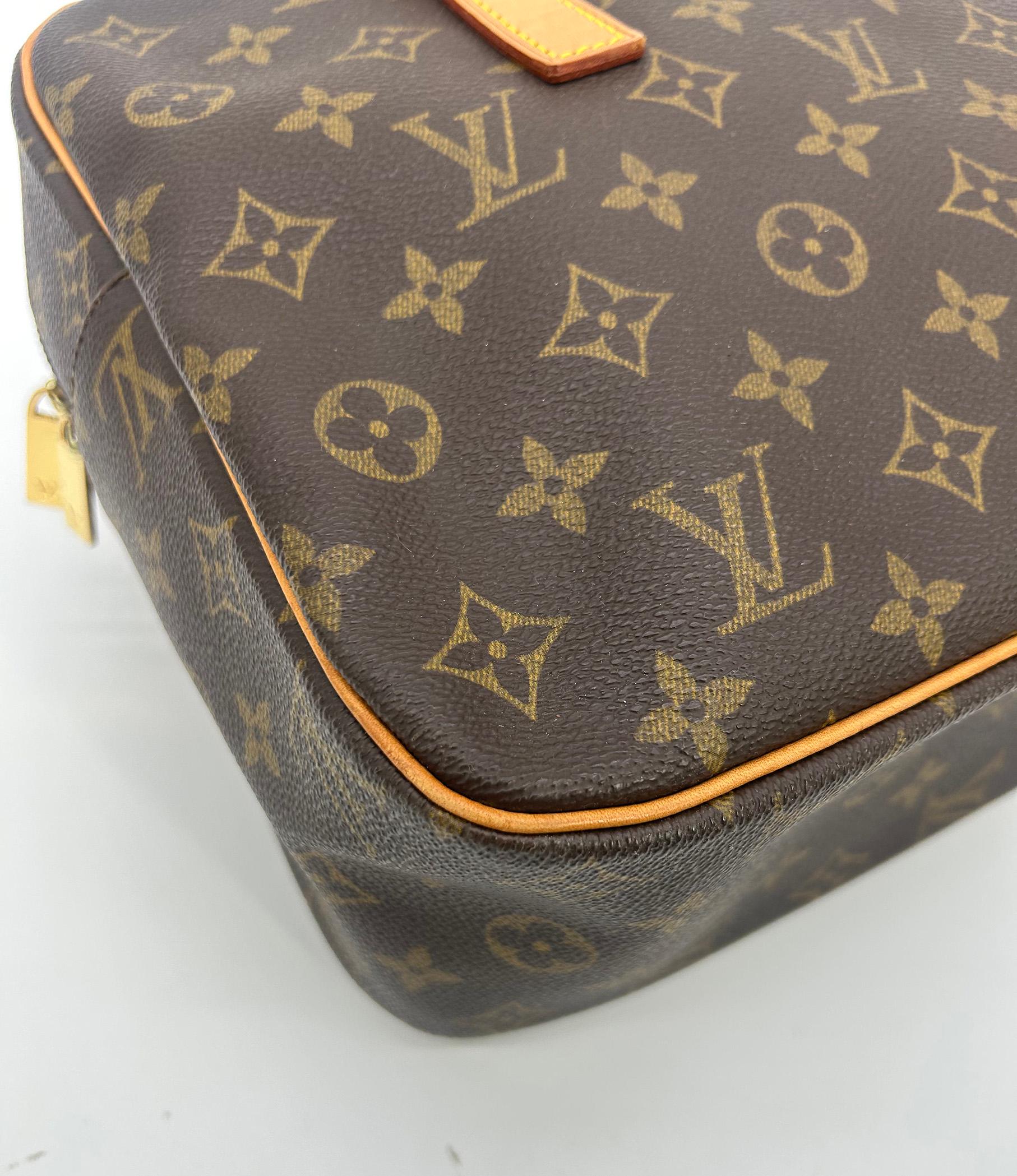 Louis Vuitton Monogram Canvas Cite GM Shoulder Bag Tote For Sale 7