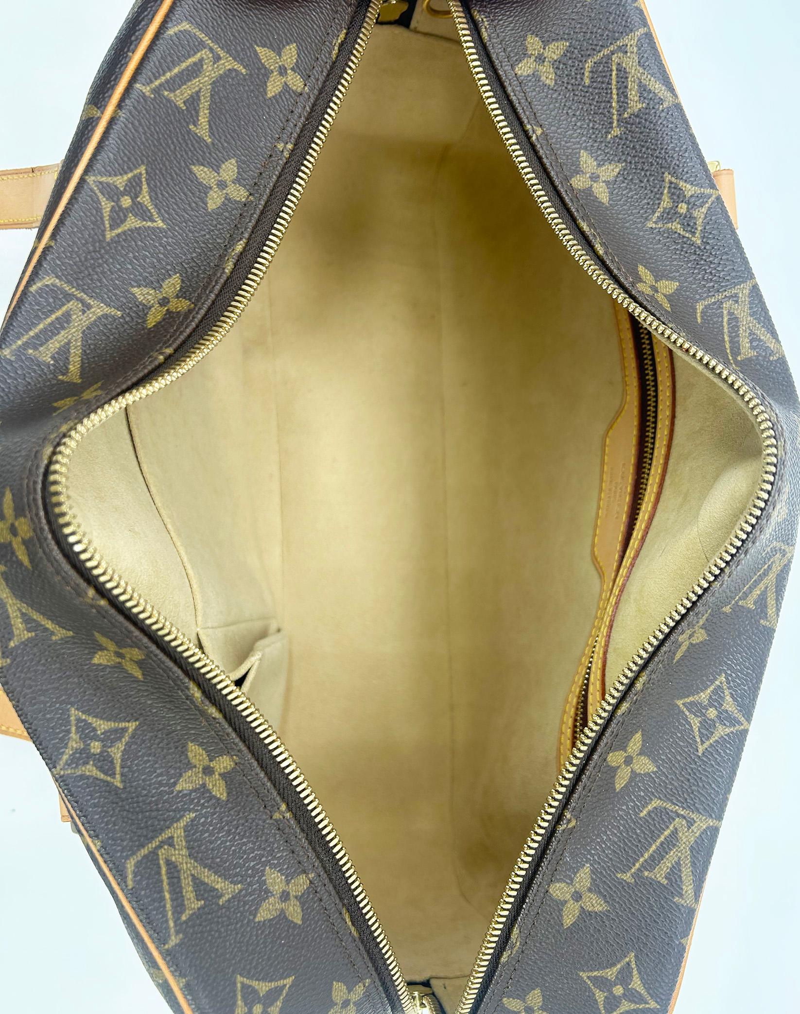Louis Vuitton Monogram Canvas Cite GM Shoulder Bag Tote For Sale 8