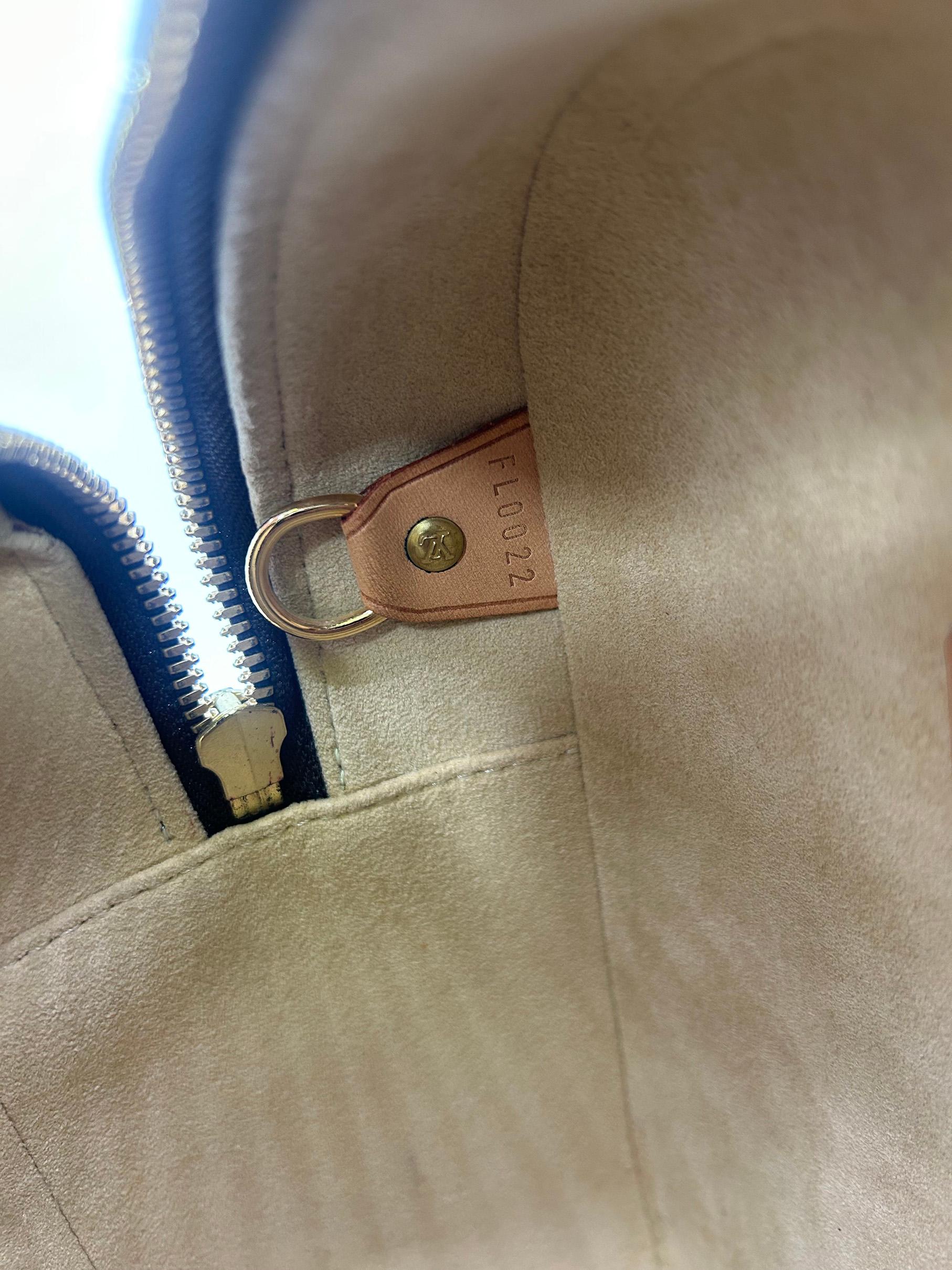 Louis Vuitton Monogram Canvas Cite GM Shoulder Bag Tote For Sale 12