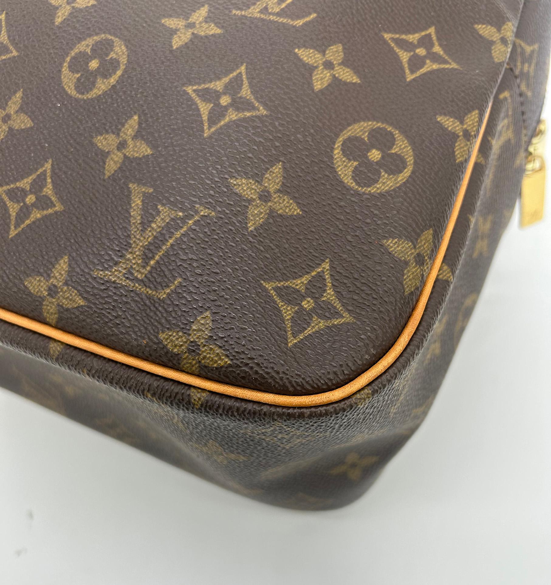Louis Vuitton Monogram Canvas Cite GM Shoulder Bag Tote For Sale 4