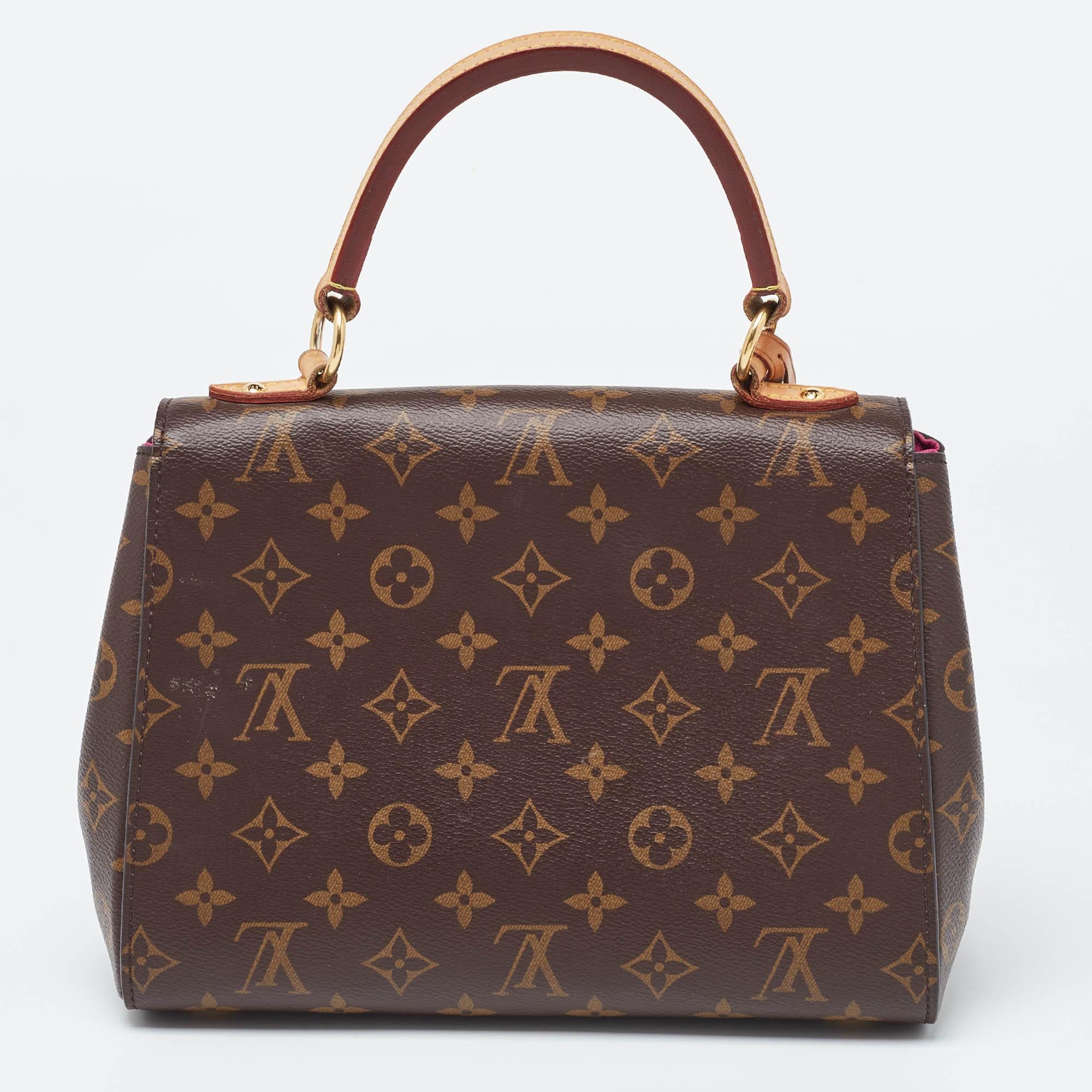 Louis Vuitton Monogram Canvas Cluny BB Tasche im Zustand „Gut“ in Dubai, Al Qouz 2