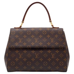 Louis Vuitton Monogrammierte Cluny MM Tasche aus Segeltuch