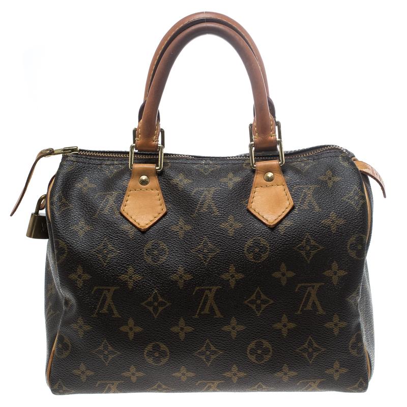 Louis Vuitton Speedy is a design that’s trendy forever. Crafted from monogram coated canvas, the exterior features a contrasting brown leather trim and sturdy dual handles. The gold-tone zip closure opens to a huge canvas lined interior that can