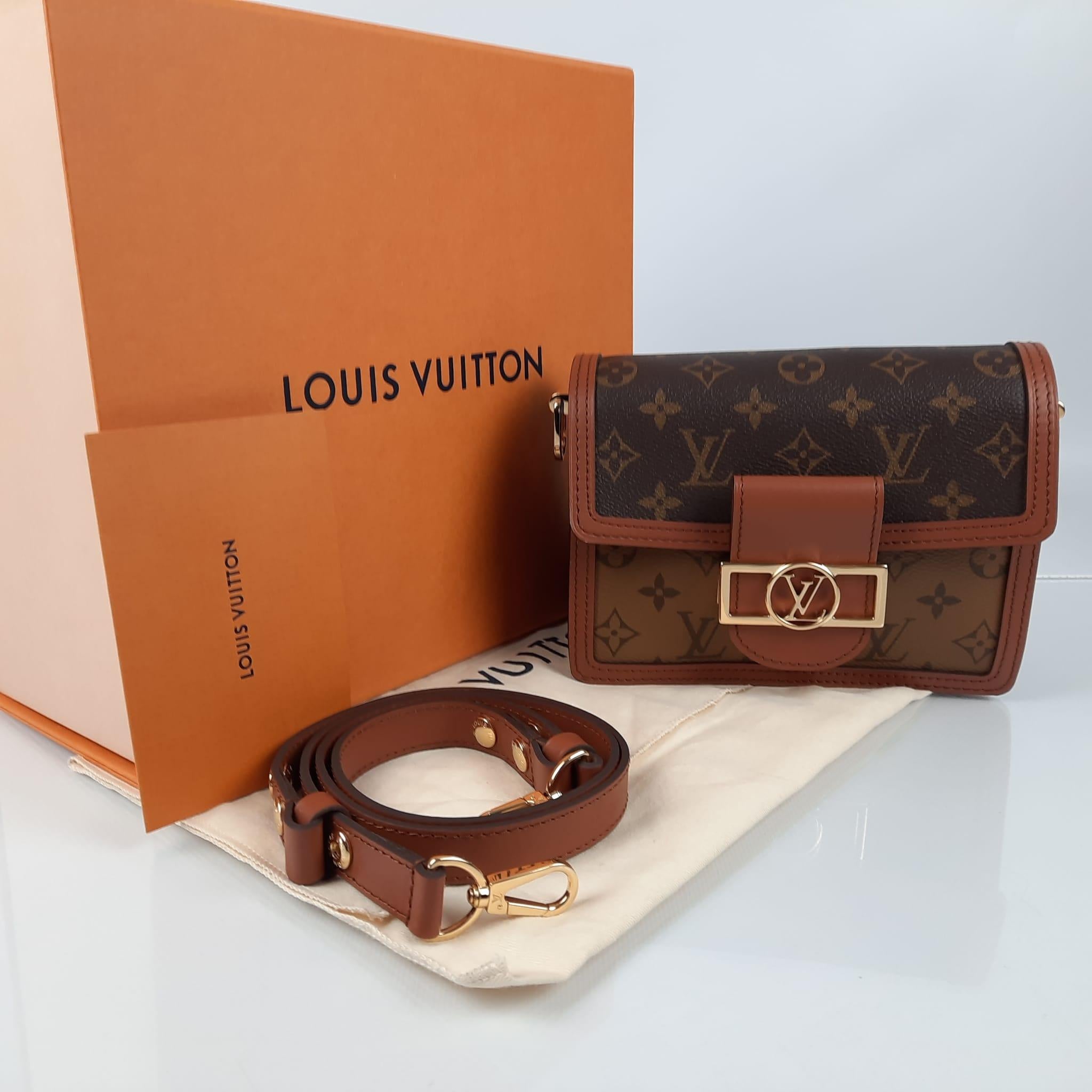 Louis Vuitton - Mini sac en toile avec monogramme et dauphins 1