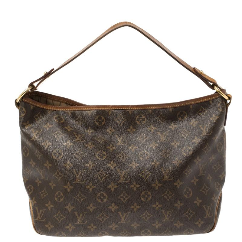For years, women have leaned towards Louis Vuitton's handbags when it comes to powering their personal style. This Delightful PM Bag, like all the other handbags, is durable and stylish. Crafted from monogram coated canvas, the bag comes with a
