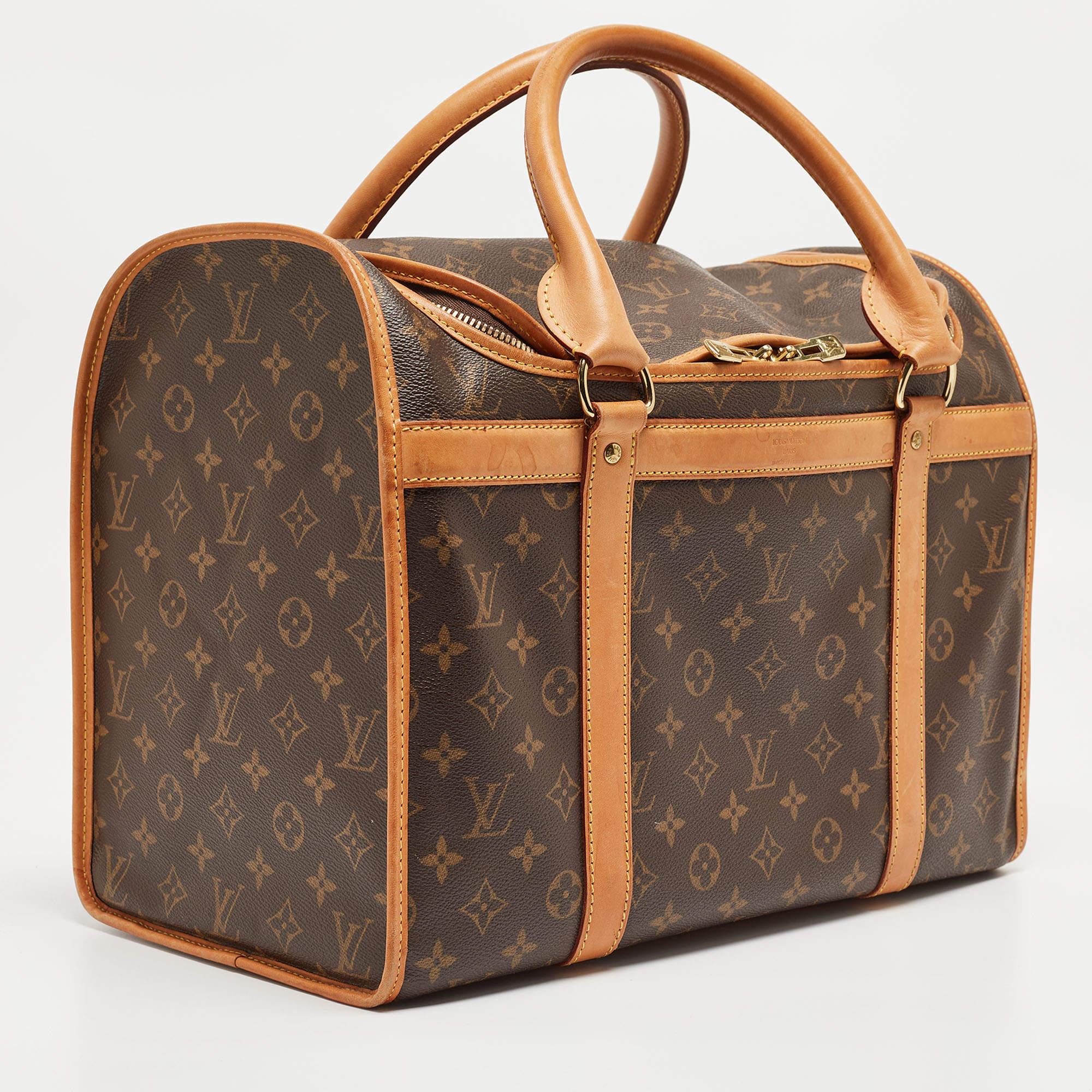 Louis Vuitton Monogram Canvas Dog Carrier 40 In Good Condition For Sale In Dubai, Al Qouz 2