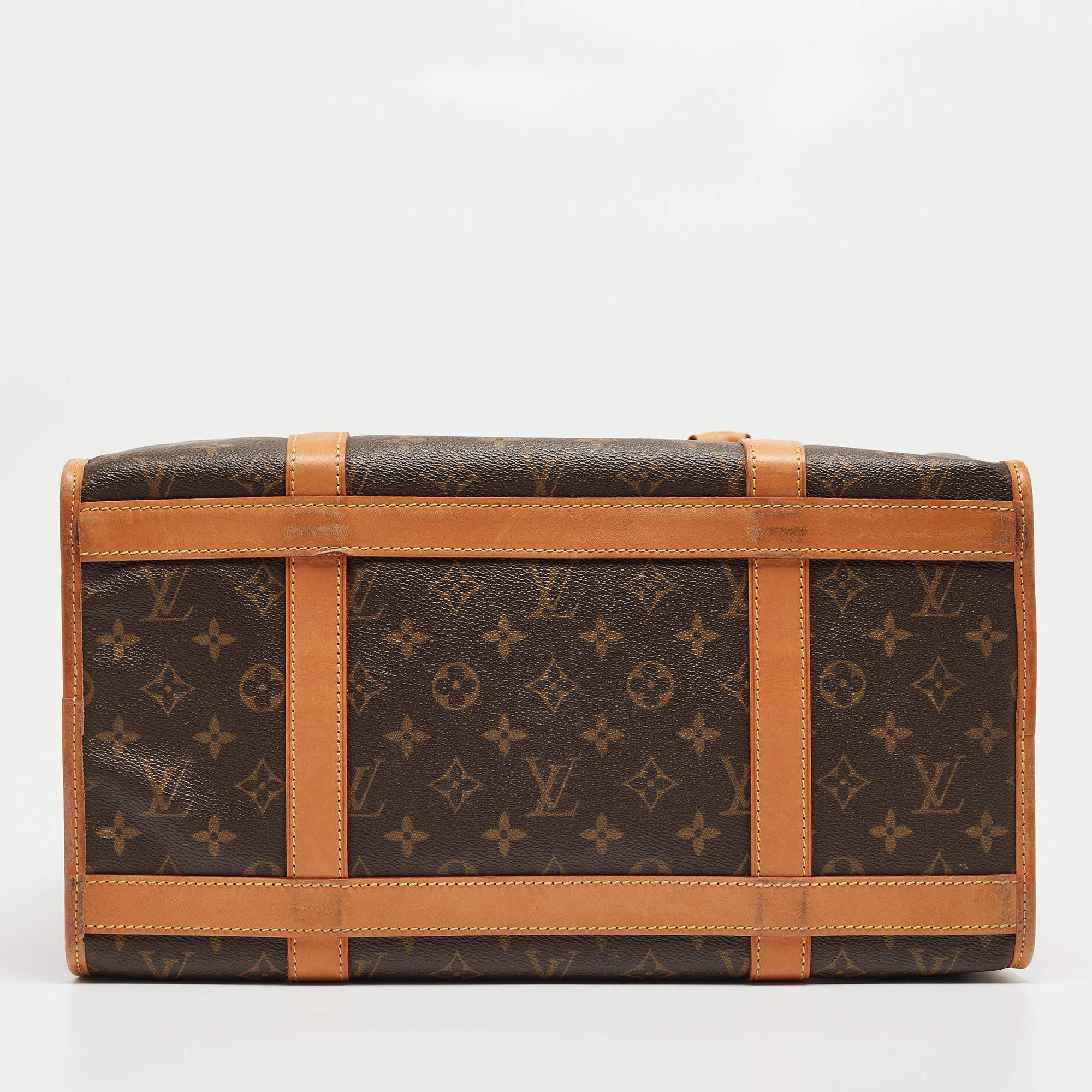 Women's Louis Vuitton Monogram Canvas Dog Carrier 40 For Sale