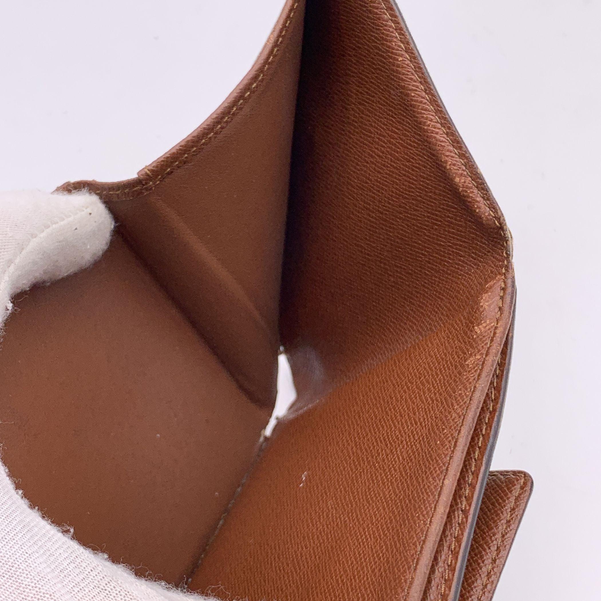 Louis Vuitton Monogram Canvas Elise Square Compact Wallet M61654 In Good Condition In Rome, Rome