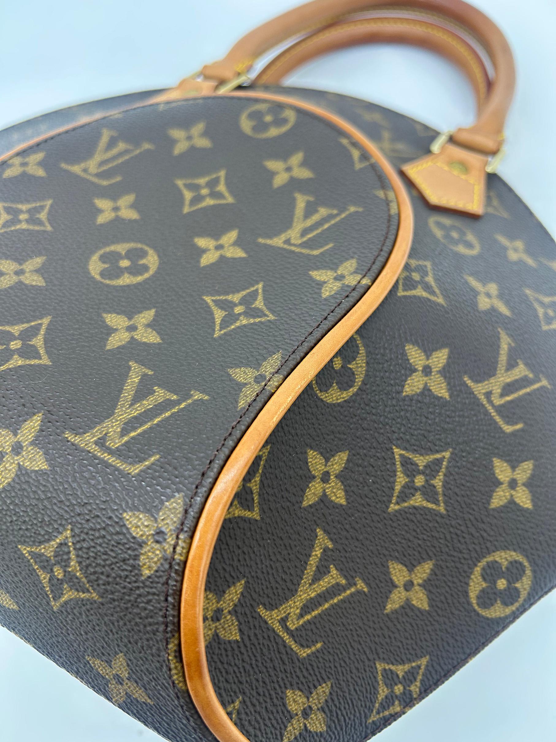 Louis Vuitton Monogramm Canvas Ellipse MM aus Segeltuch im Angebot 7