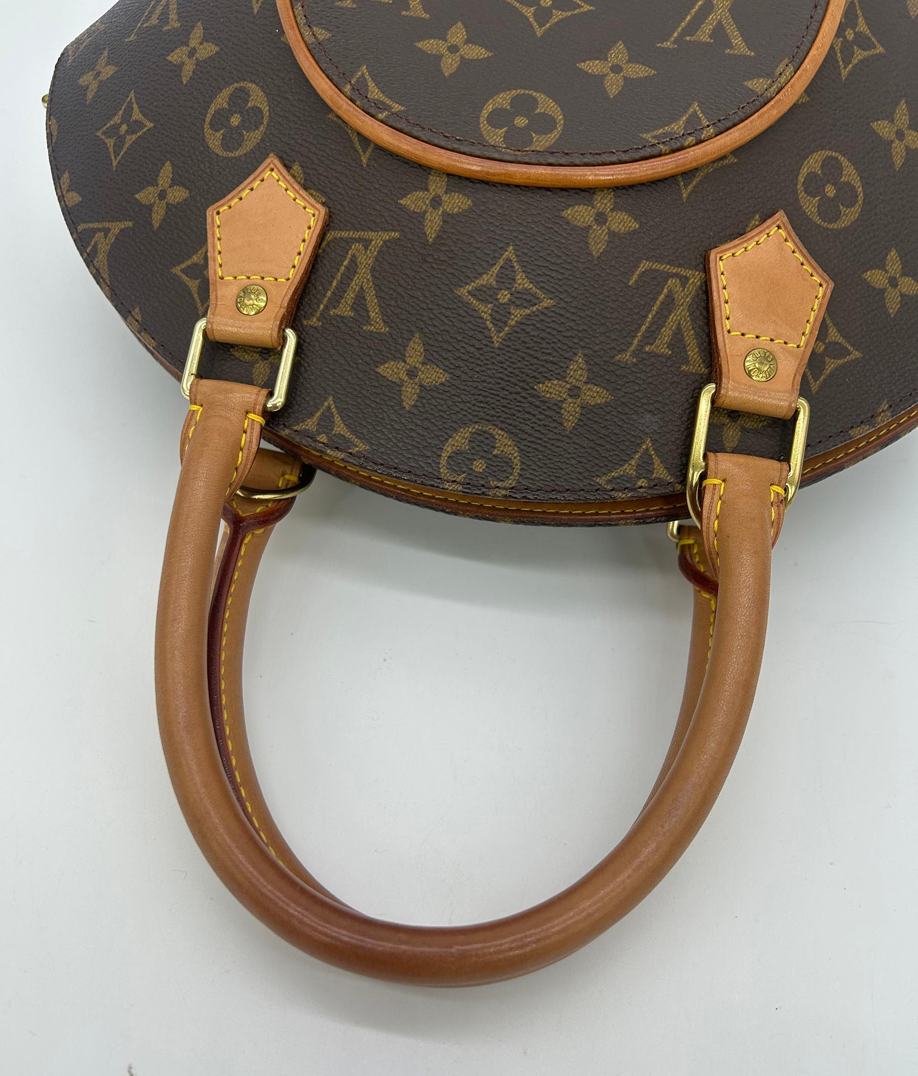 Louis Vuitton Monogramm Canvas Ellipse MM aus Segeltuch im Angebot 12