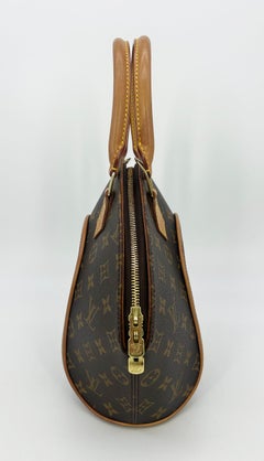 Louis Vuitton Monogram Canvas Ellipse MM