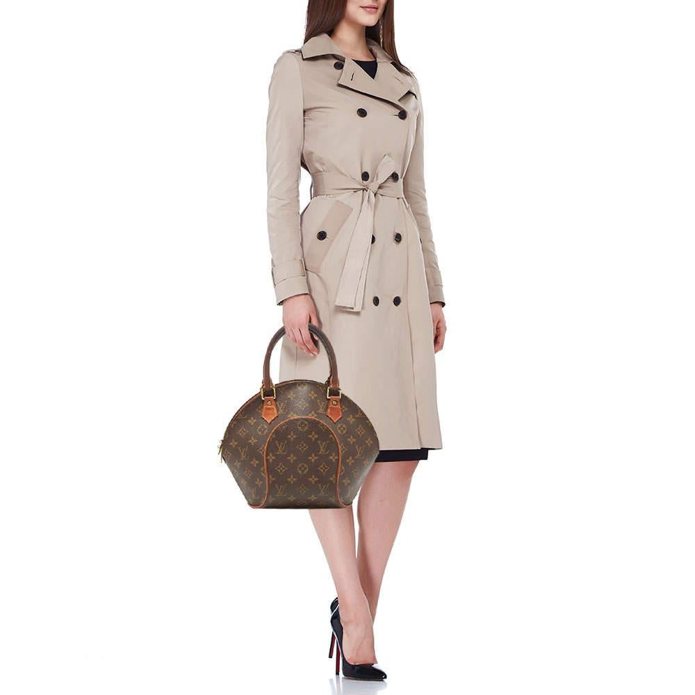 Louis Vuitton Monogrammierte Ellipsen PM Tasche aus Segeltuch im Angebot 7