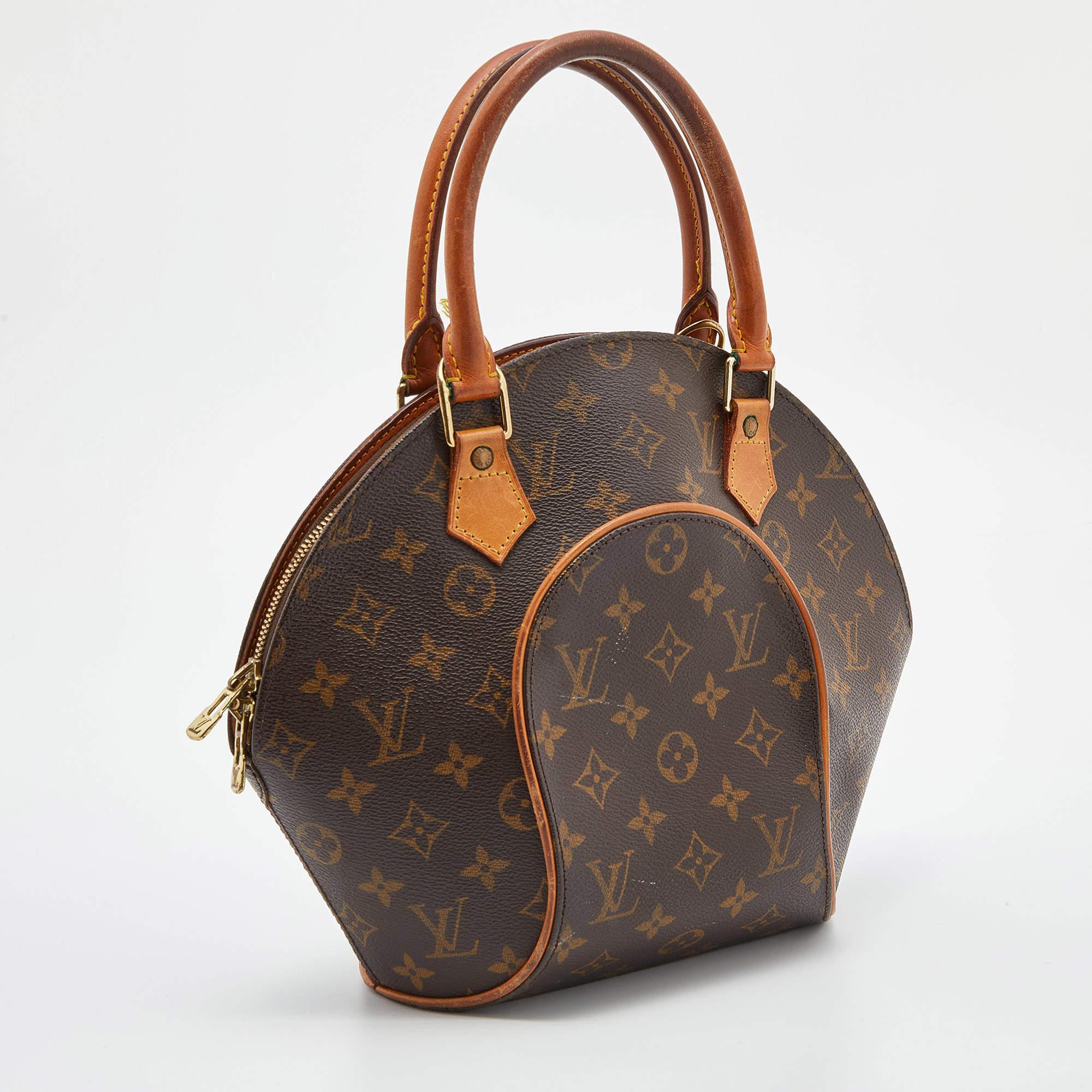 Louis Vuitton Monogram Canvas Ellipse PM Bag In Fair Condition In Dubai, Al Qouz 2