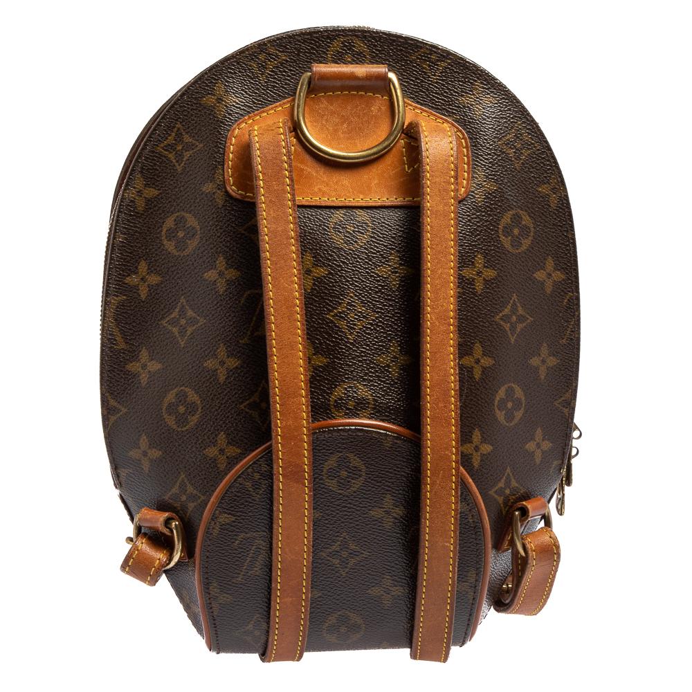 The Ellipse Sac a Dos backpack from Louis Vuitton is a true masterpiece. Crafted in Louis Vuitton's classic monogram canvas, the structure of the bag makes it an easy choice to be teamed up with everyday outfits. The bag features dual shoulder