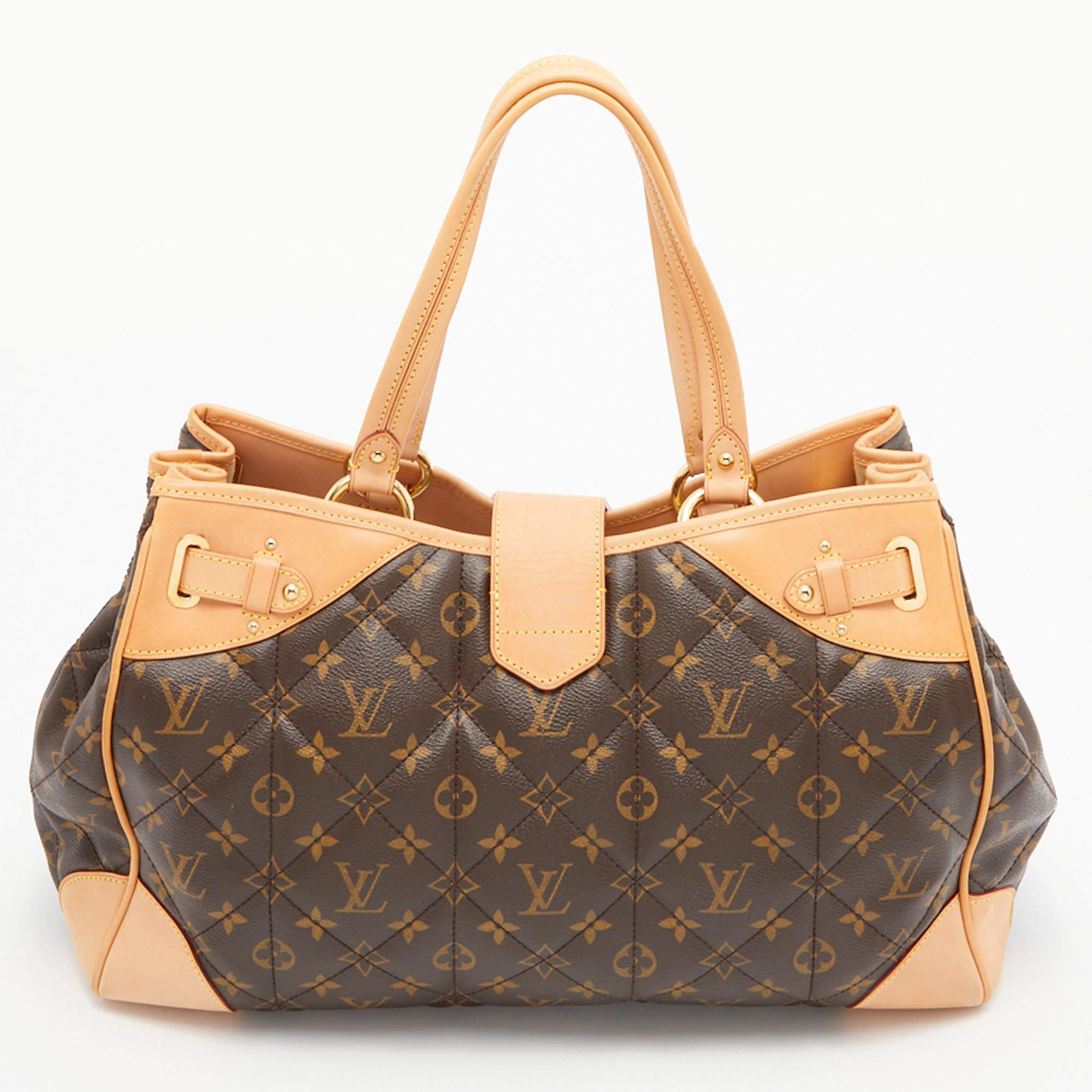 Perfect for conveniently housing your essentials in one place, this Louis Vuitton accessory is a worthy investment. It has notable details and offers a look of luxury.

Includes: Original Dustbag