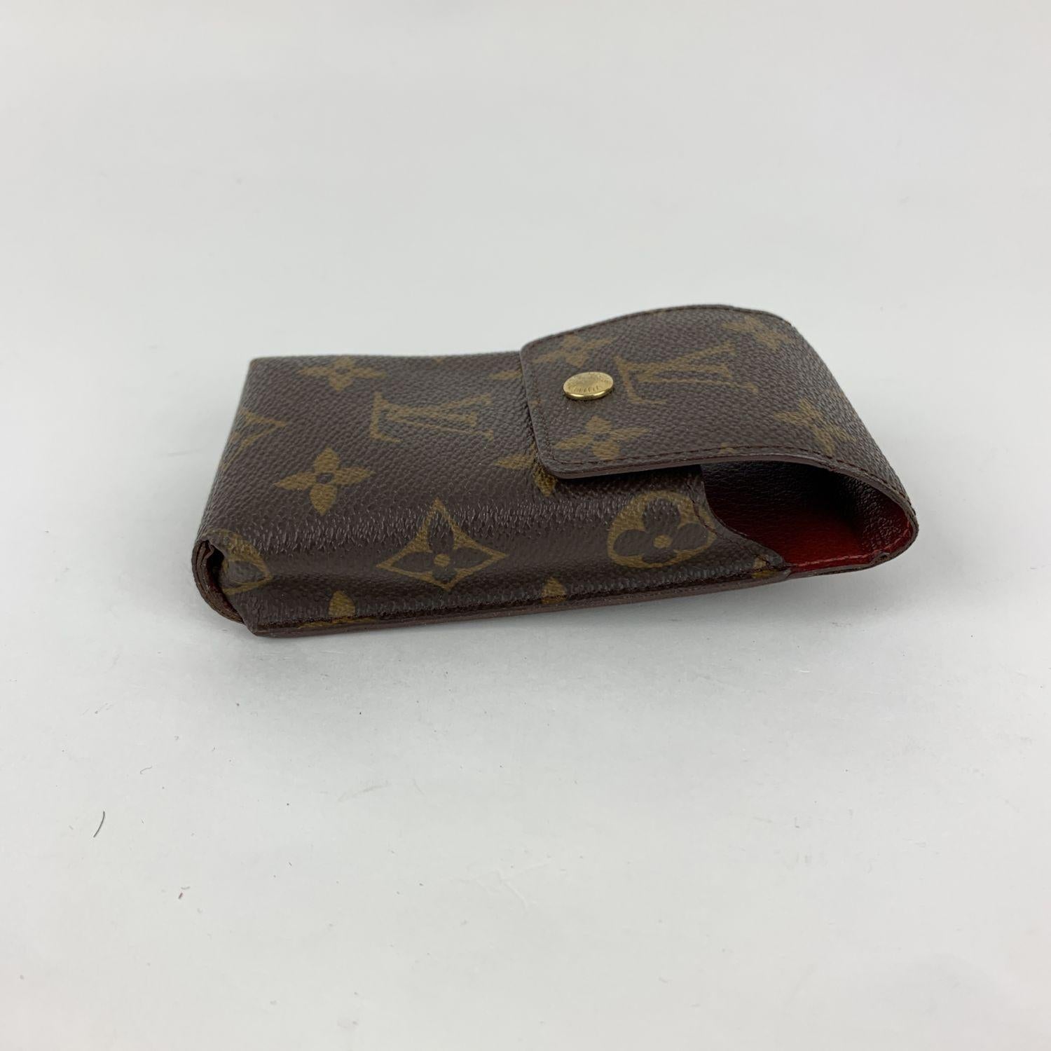 louis vuitton phone holder with strap