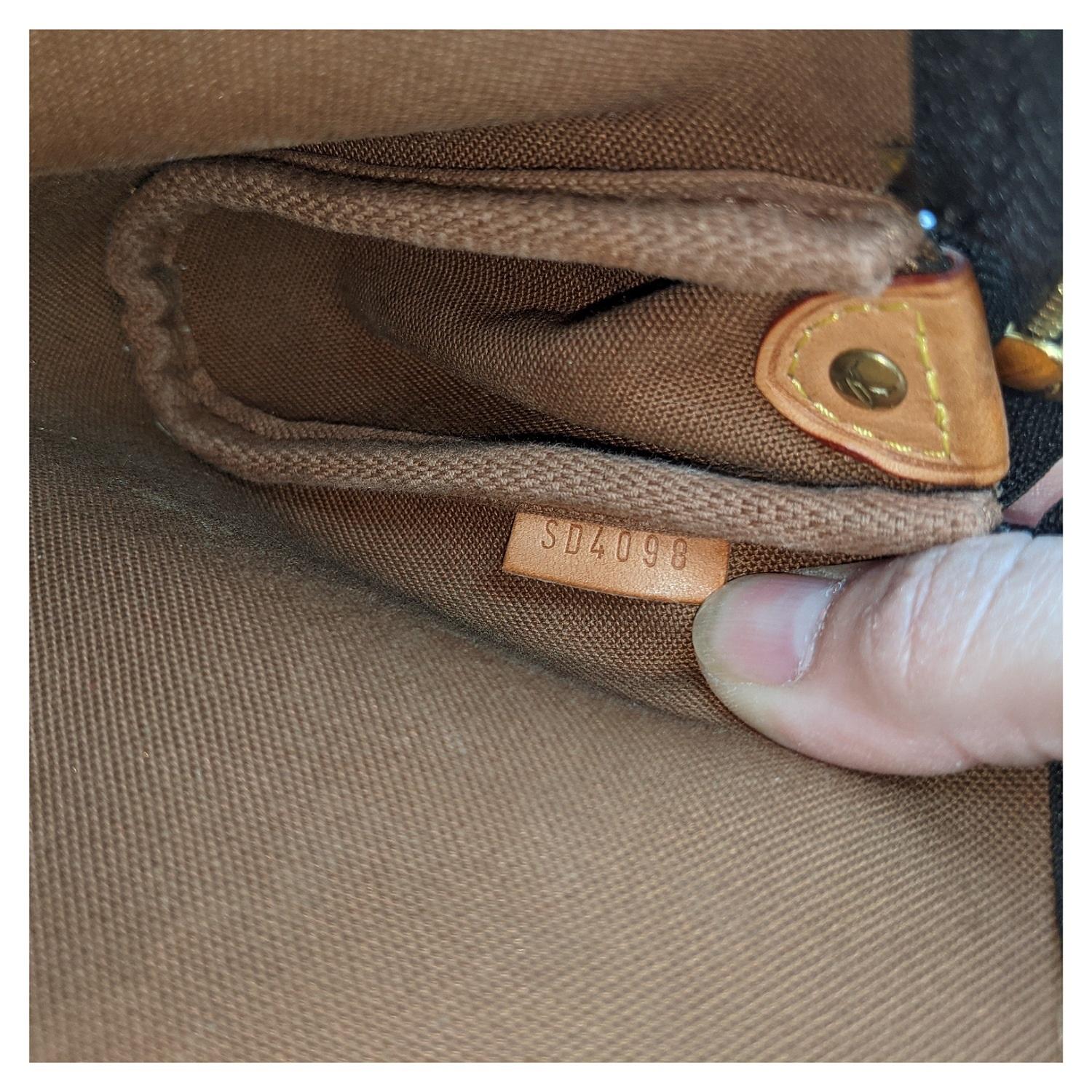 Louis Vuitton Monogram Canvas Eva Clutch mit Riemen 4
