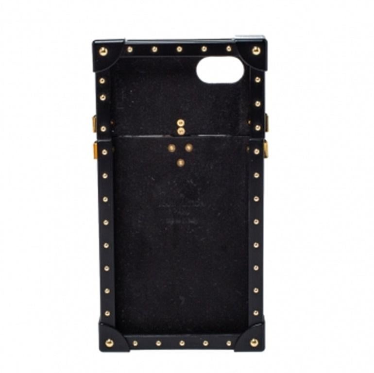Louis Vuitton Monogram Canvas Eye Trunk iPhone 7 Case In Fair Condition For Sale In Dubai, Al Qouz 2