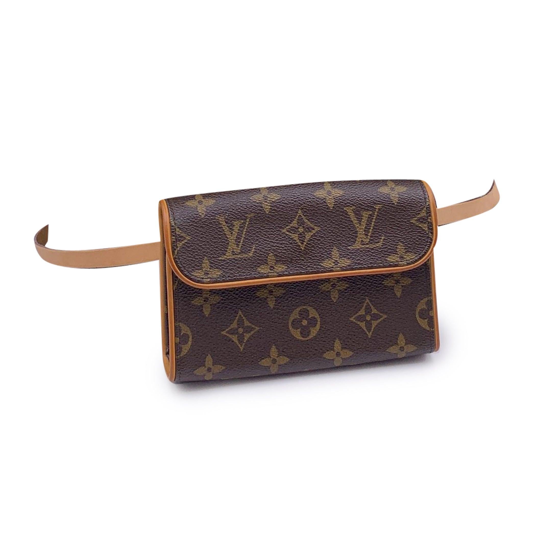 This beautiful Bag will come with a Certificate of Authenticity provided by Entrupy. The certificate will be provided at no further cost Beautiful Louis Vuitton 'Florentine Pochette' waist bag in brown monogram canvas with brown genuine leather
