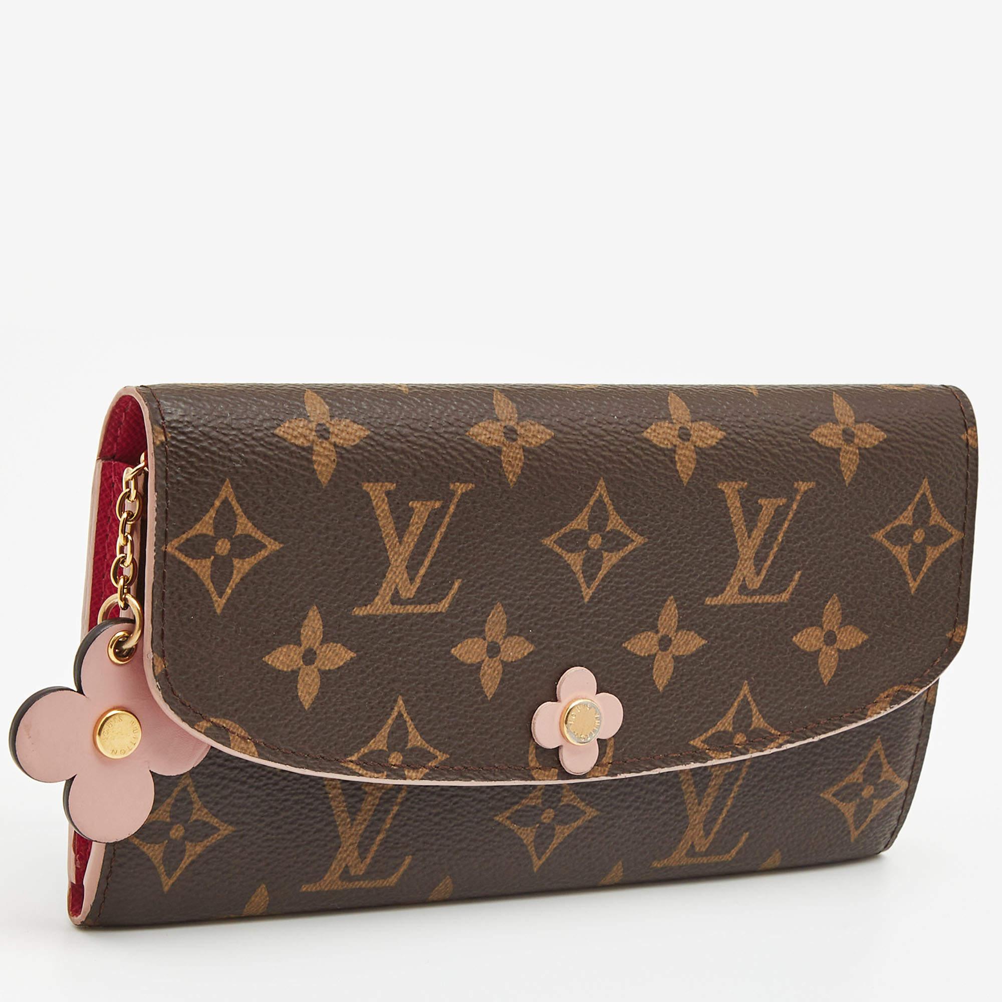 To store all your currencies and cards safely, this Emilie wallet from the House of Louis Vuitton is the best accessory to trust. It is created using Monogram canvas and opens to a leather-lined interior, which consists of neat storage compartments.