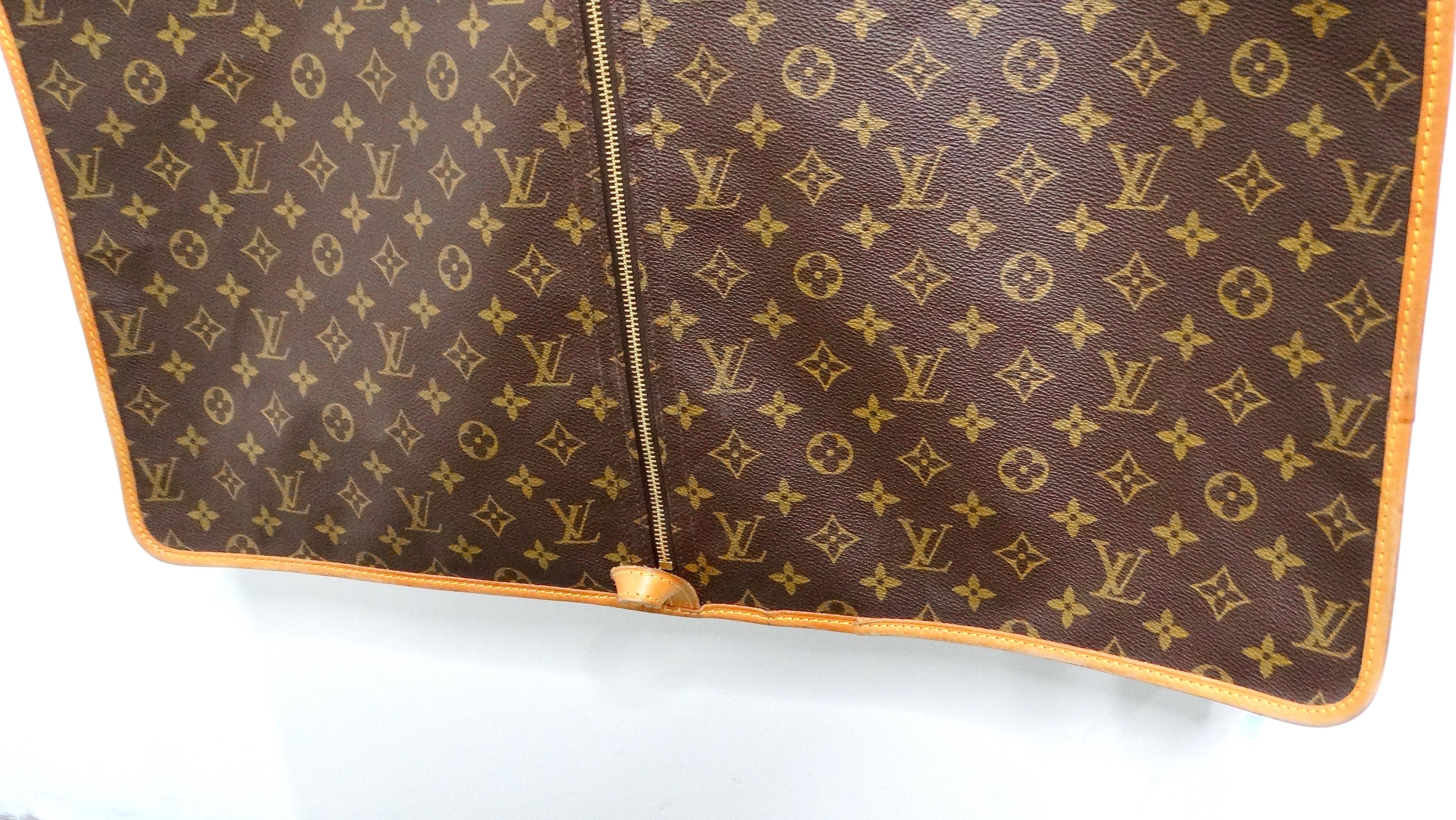 Women's or Men's Louis Vuitton Monogram Canvas Garment Bag For Sale