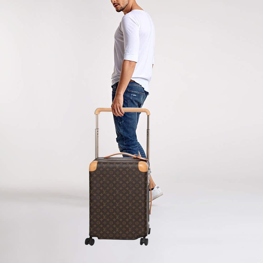 Louis Vuitton Monogram Canvas Horizon 50 Suitcase In Excellent Condition For Sale In Dubai, Al Qouz 2