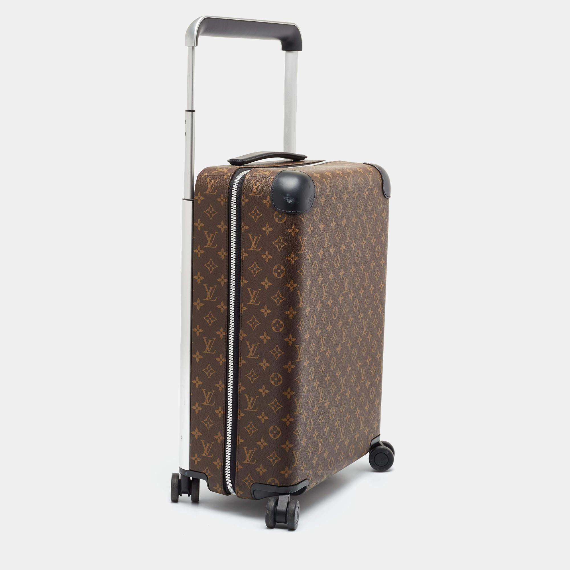 Louis Vuitton Monogram Canvas Horizon 55 Suitcase In Good Condition In Dubai, Al Qouz 2