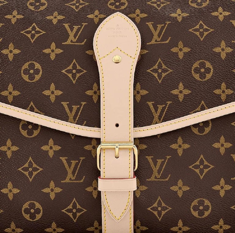 Louis Vuitton Monogram canvas Hunting Bag For Sale at 1stDibs