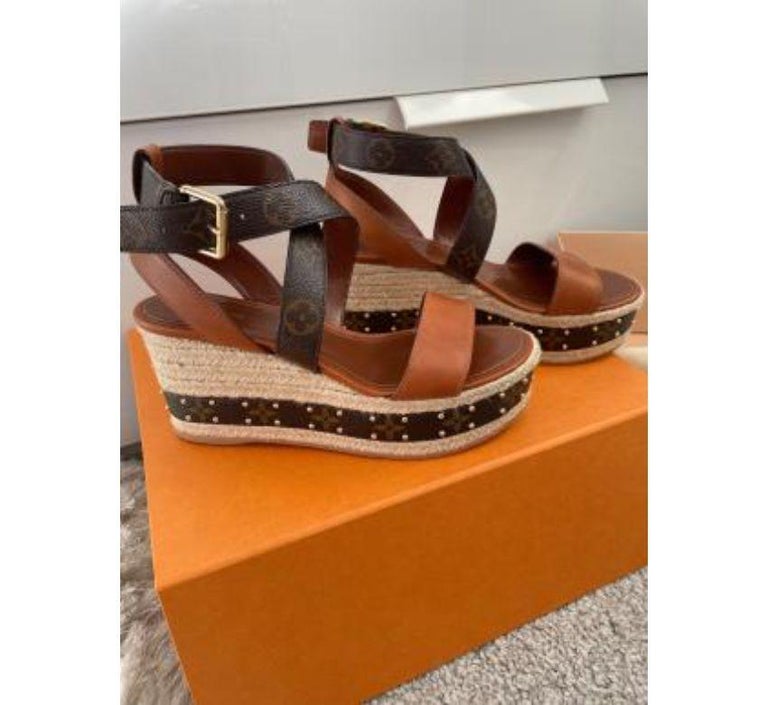 Louis Vuitton Monogram Jungle Wedge Sandals Multiple colors Leather  ref.125479 - Joli Closet