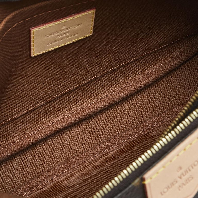 Louis Vuitton - Multi Pochette Accessoires - Kaki Cream - Monogram Leather - Women - Luxury