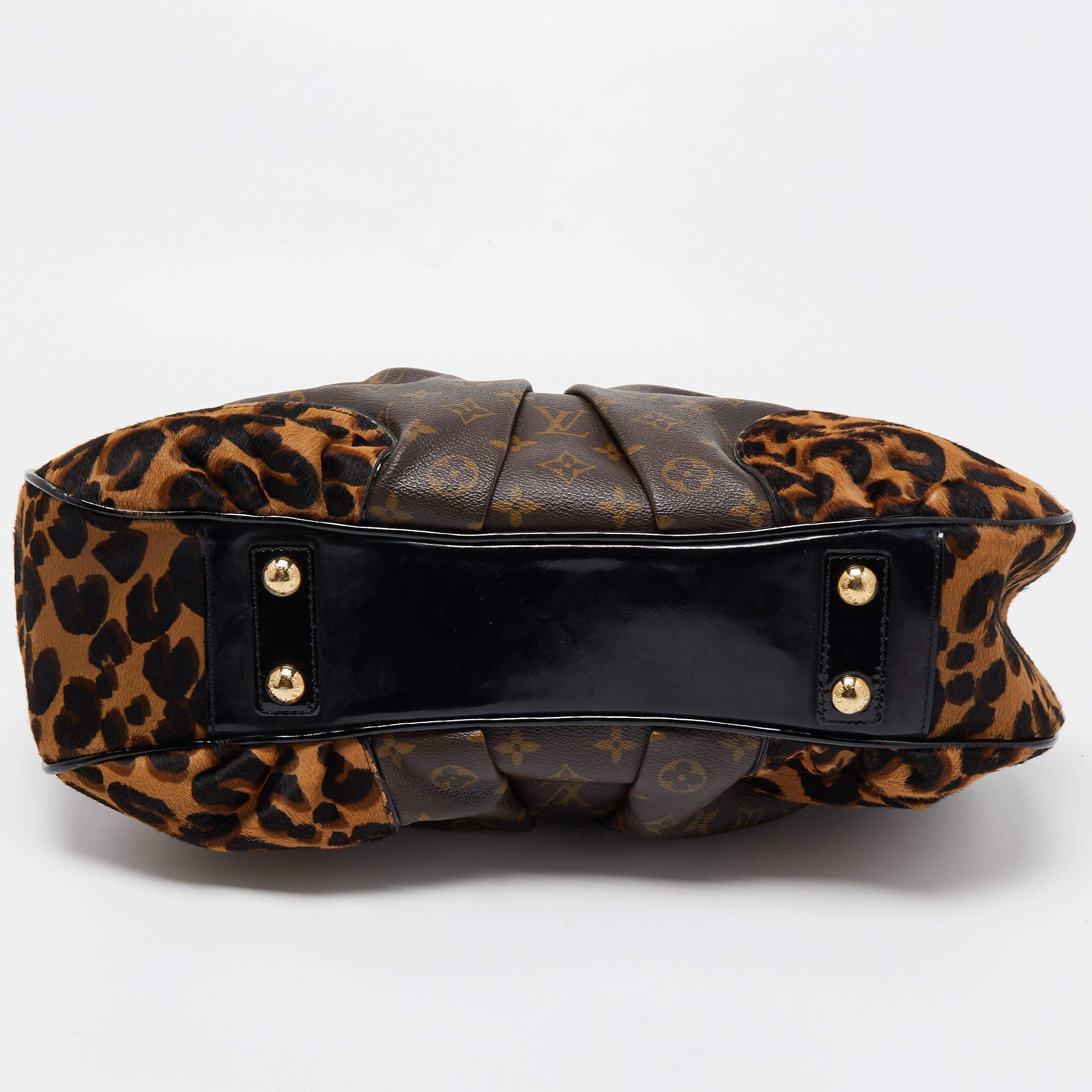 Louis Vuitton Monogram Canvas/Karung and Leopard Print Calfhair Limited Edition  For Sale 1
