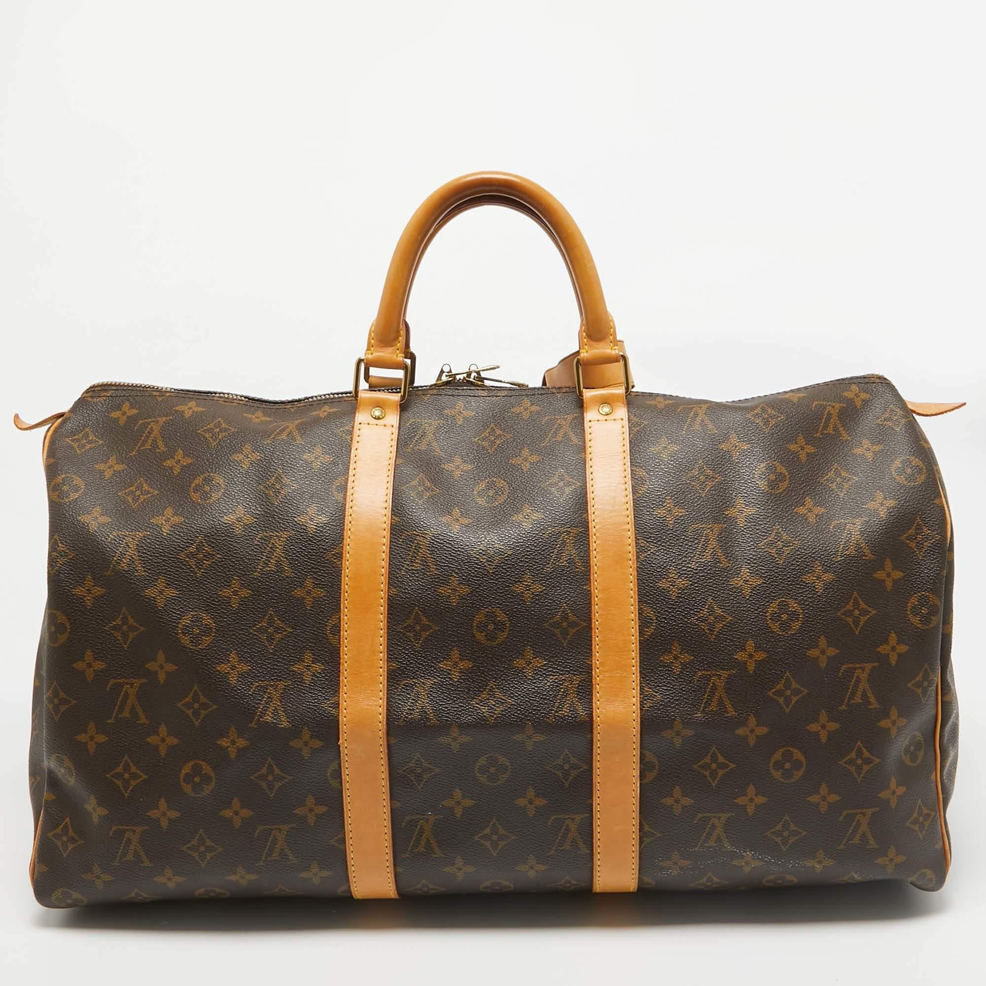 Louis Vuitton Monogram Canvas Keepall 50 Bag In Good Condition In Dubai, Al Qouz 2