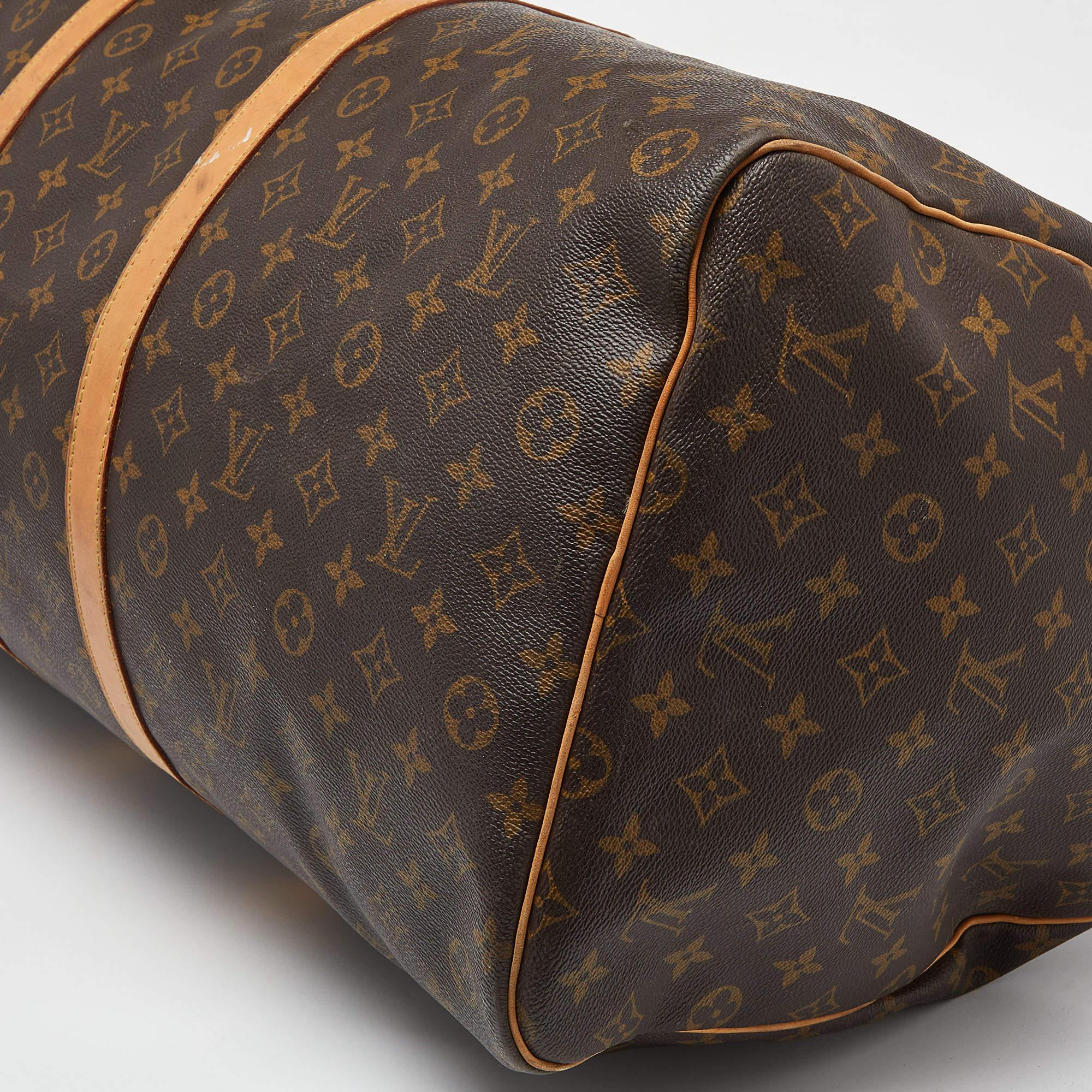 Louis Vuitton - Sac Keepall Bandouliere 60 en toile avec monogramme en vente 3