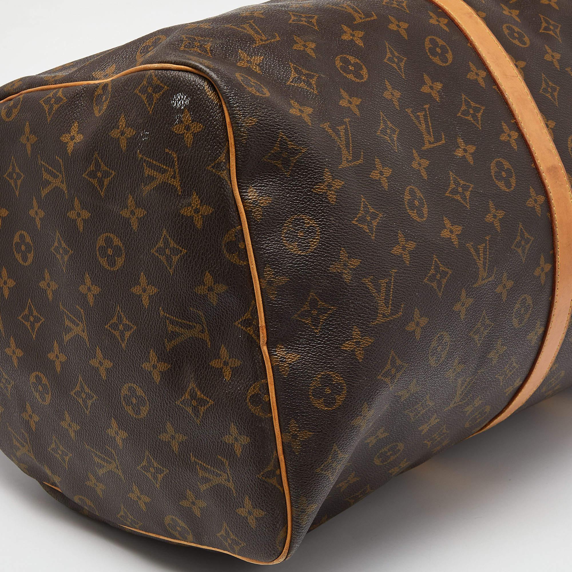 Louis Vuitton - Sac Keepall Bandouliere 60 en toile avec monogramme en vente 4