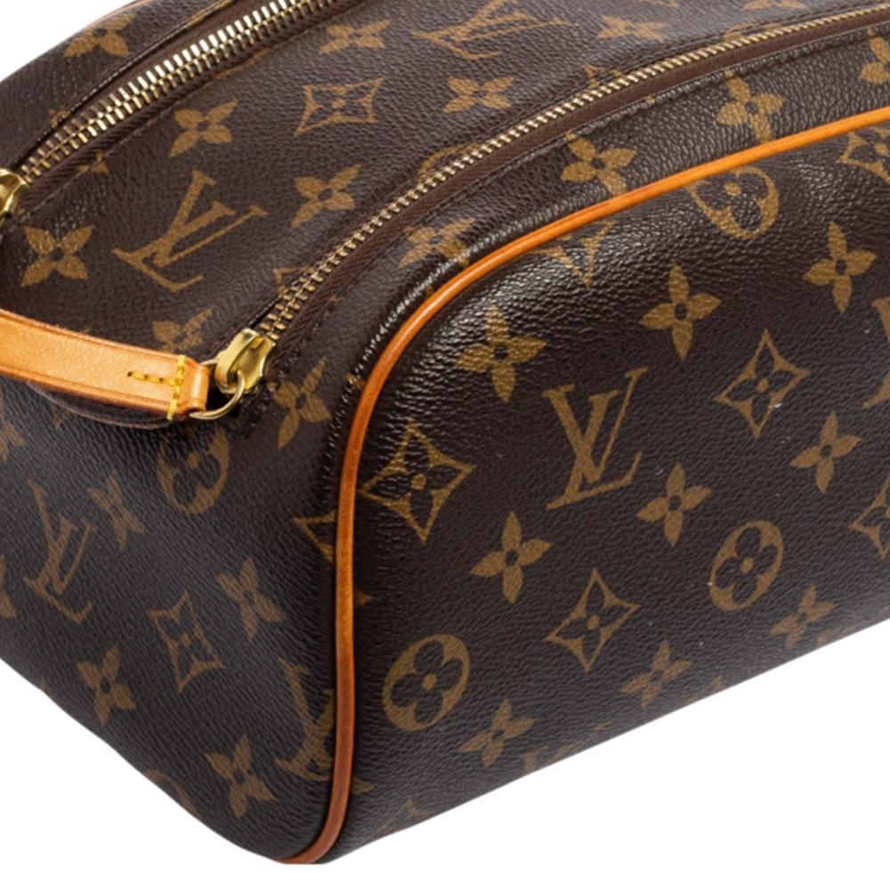  Louis Vuitton - Sac de toilette King Size en toile avec monogramme Pour femmes 