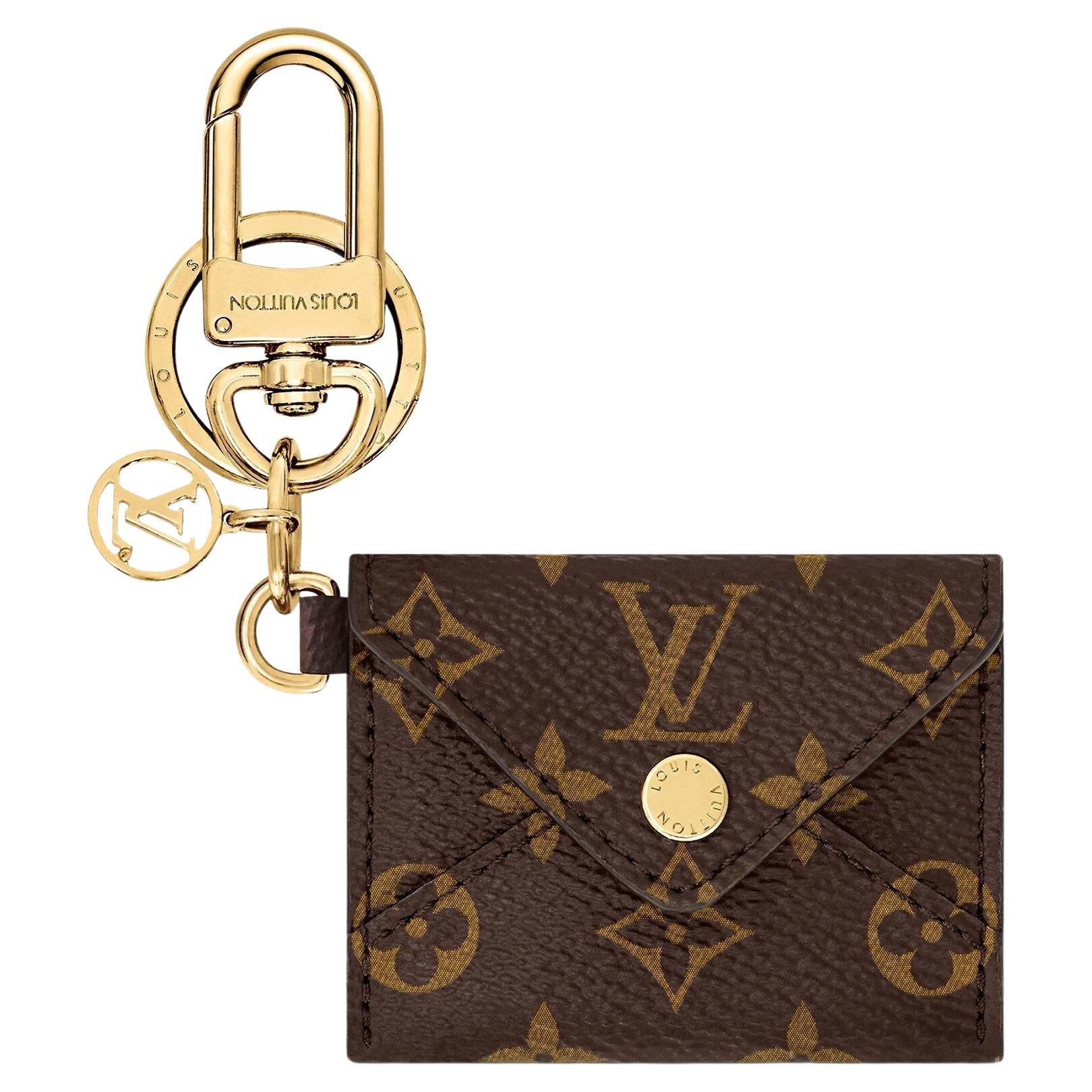 Louis Vuitton Key Pouch - 68 For Sale on 1stDibs | louis vuitton 
