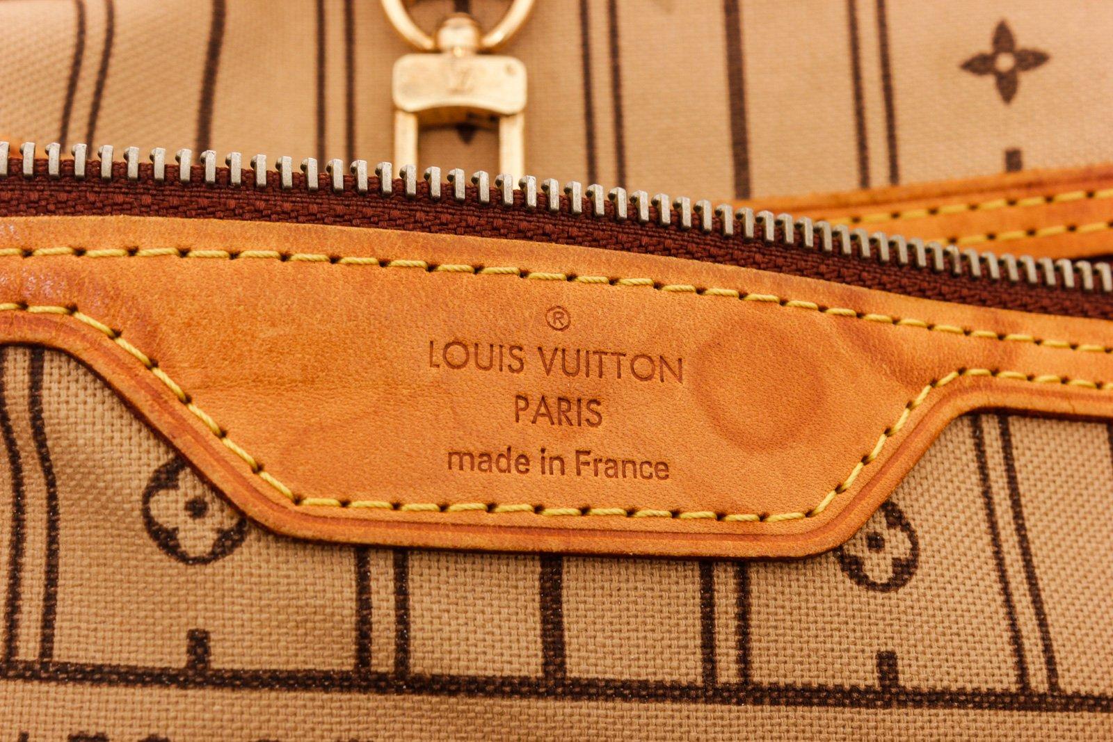 Louis Vuitton Monogram Canvas Leather Neverfull PM Tote Bag In Good Condition In Irvine, CA