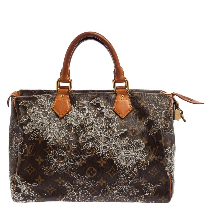 This limited edition Louis Vuitton Dentelle Speedy is a must-have. A traditional style that takes you back to the 1960s, Speedy was one of the first bags made by Louis Vuitton for everyday use. Crafted from classic monogram canvas, the bag features