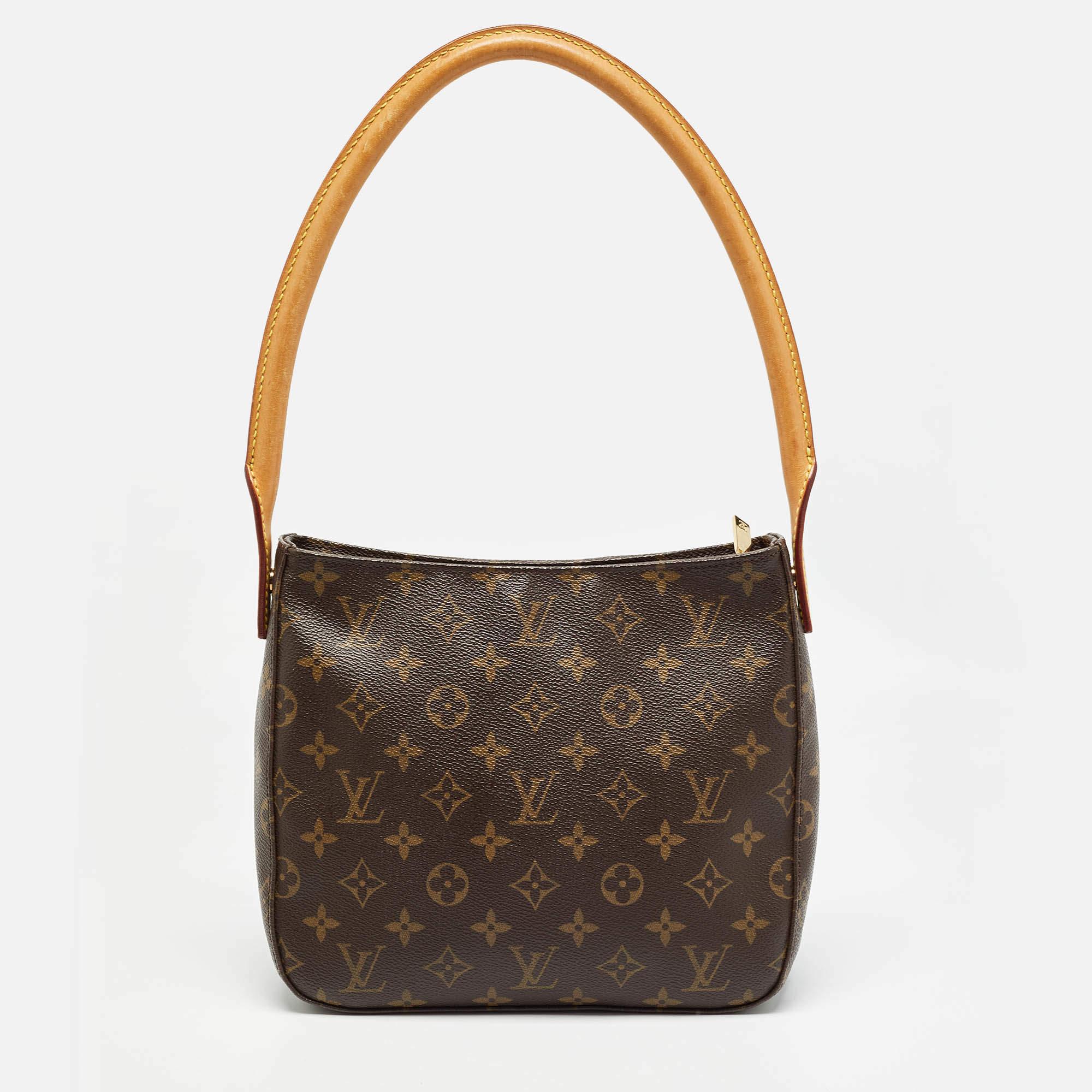 Louis Vuitton Monogram Canvas Looping MM Bag In Good Condition In Dubai, Al Qouz 2