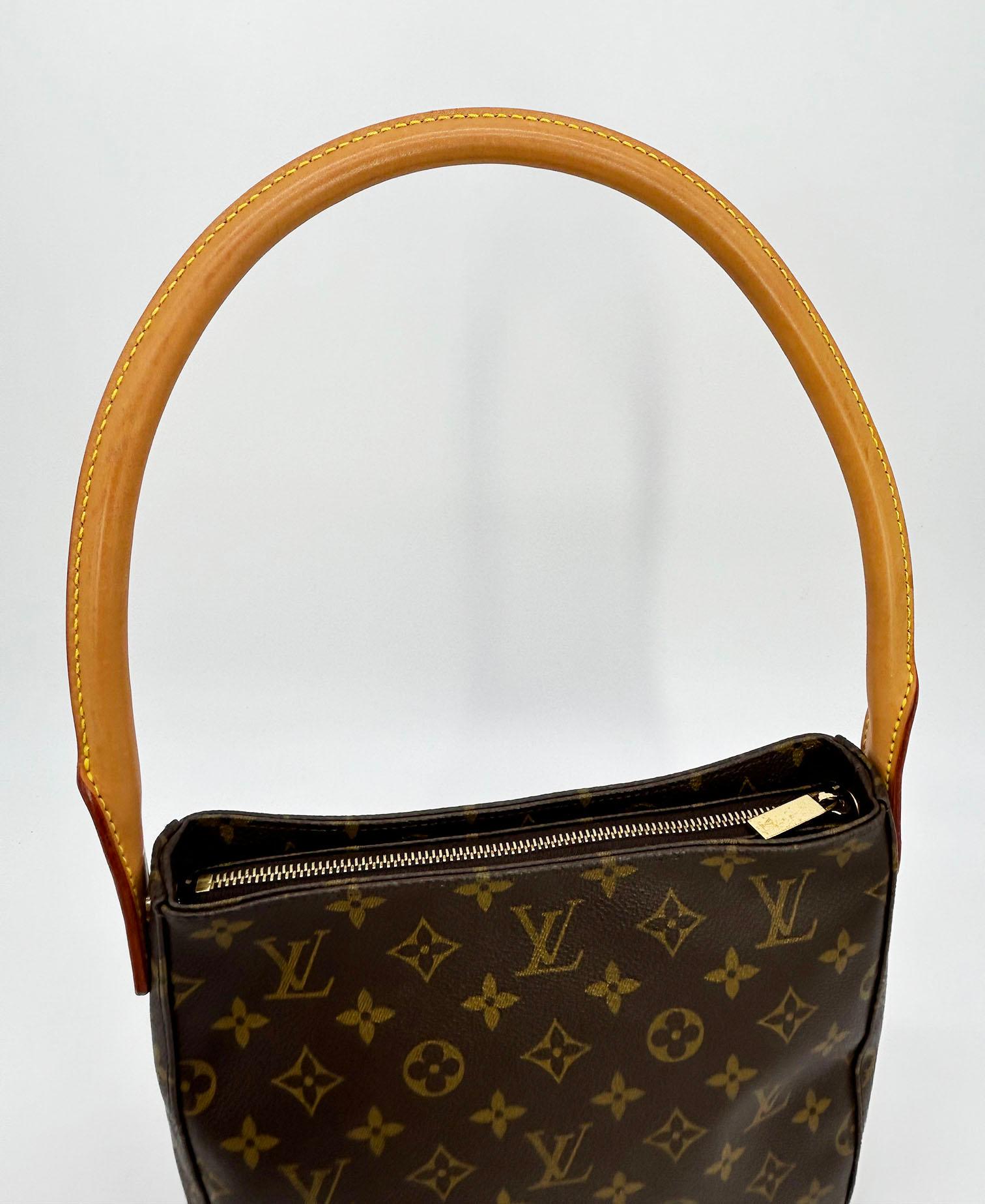 Louis Vuitton Monogram Canvas Looping MM  For Sale 5