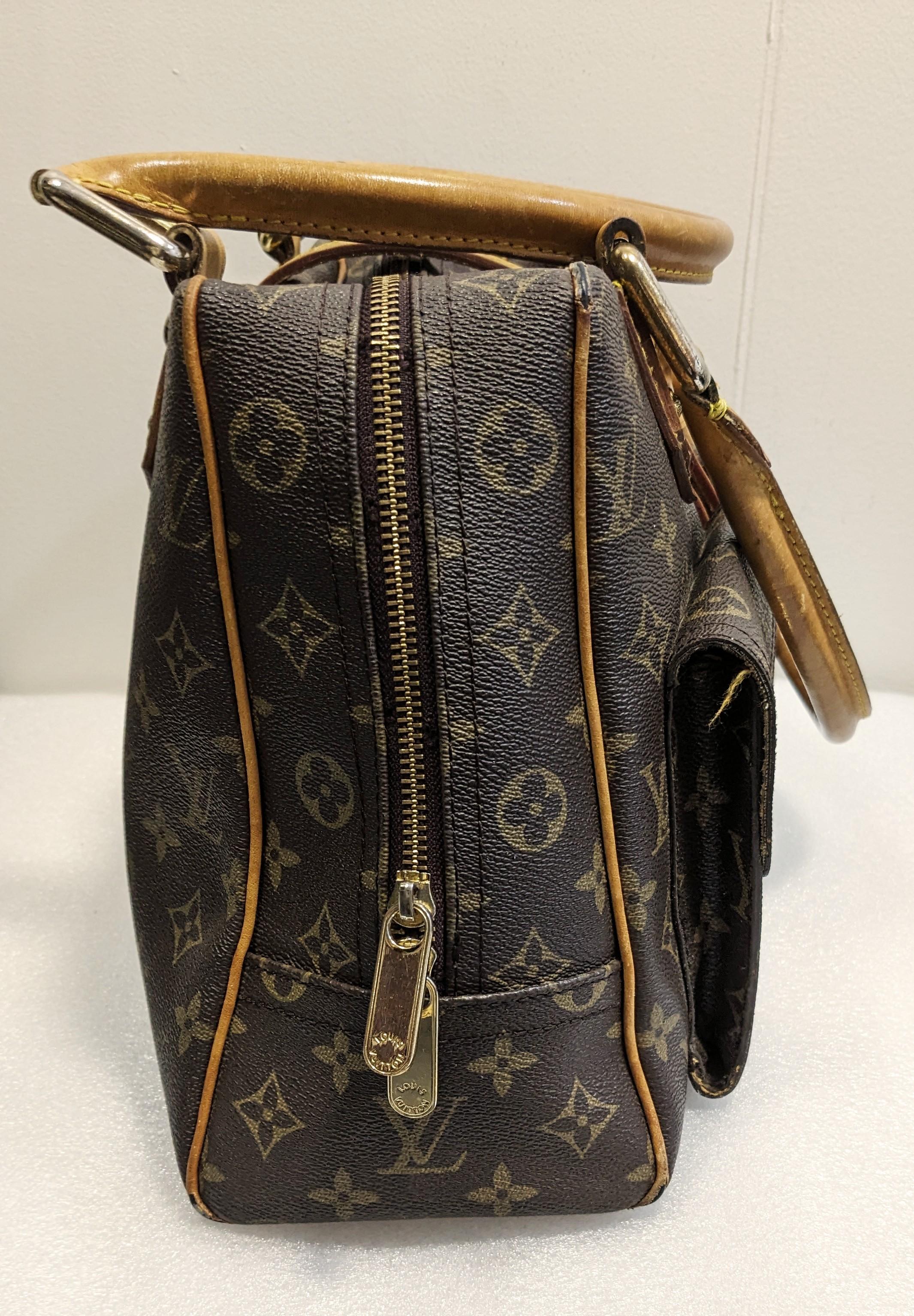 Louis Vuitton Monogram Canvas Manhattan GM Bag In Good Condition For Sale In  Bilbao, ES