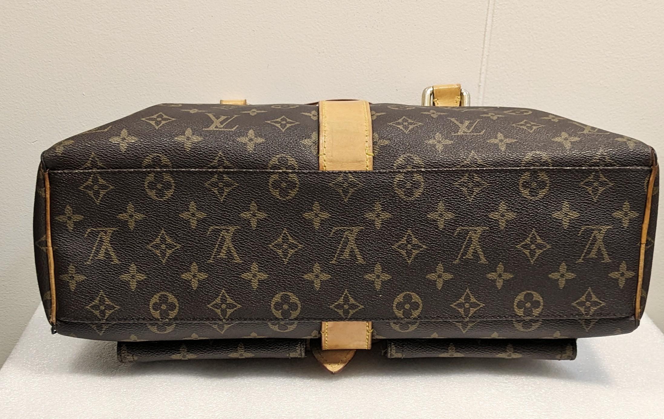 Women's Louis Vuitton Monogram Canvas Manhattan GM Bag For Sale